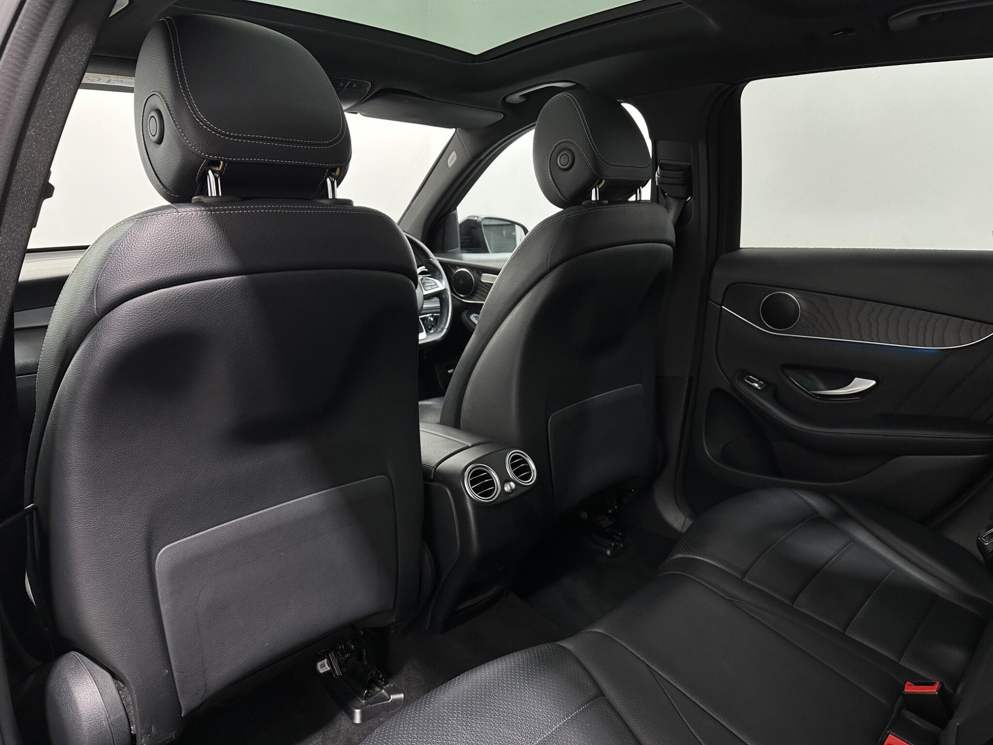 Mercedes-Benz GLC view 39