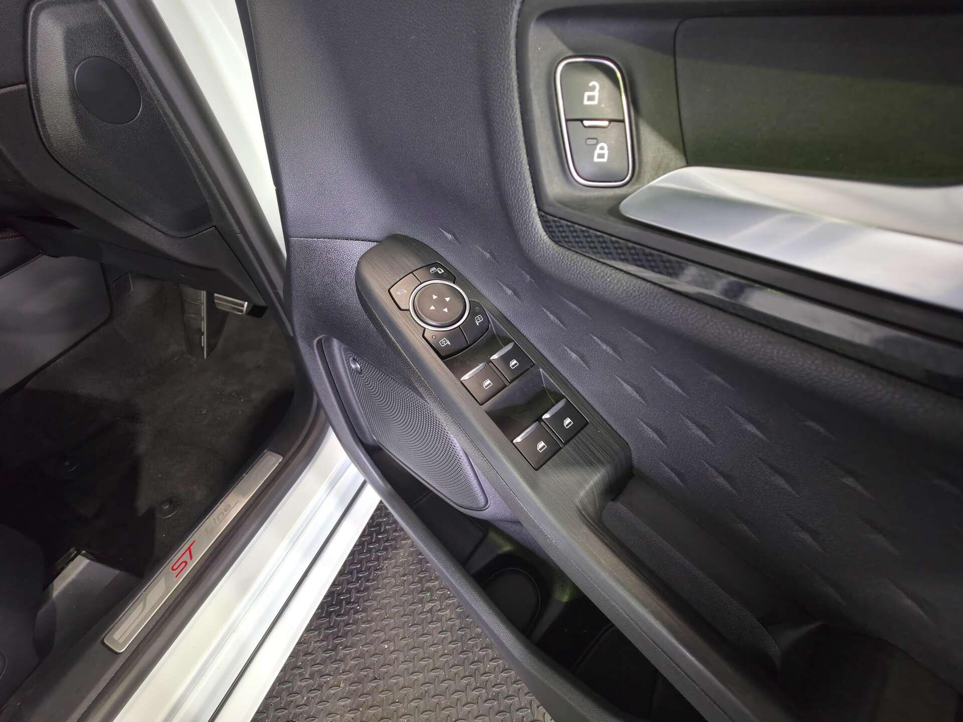 Ford Kuga view 27