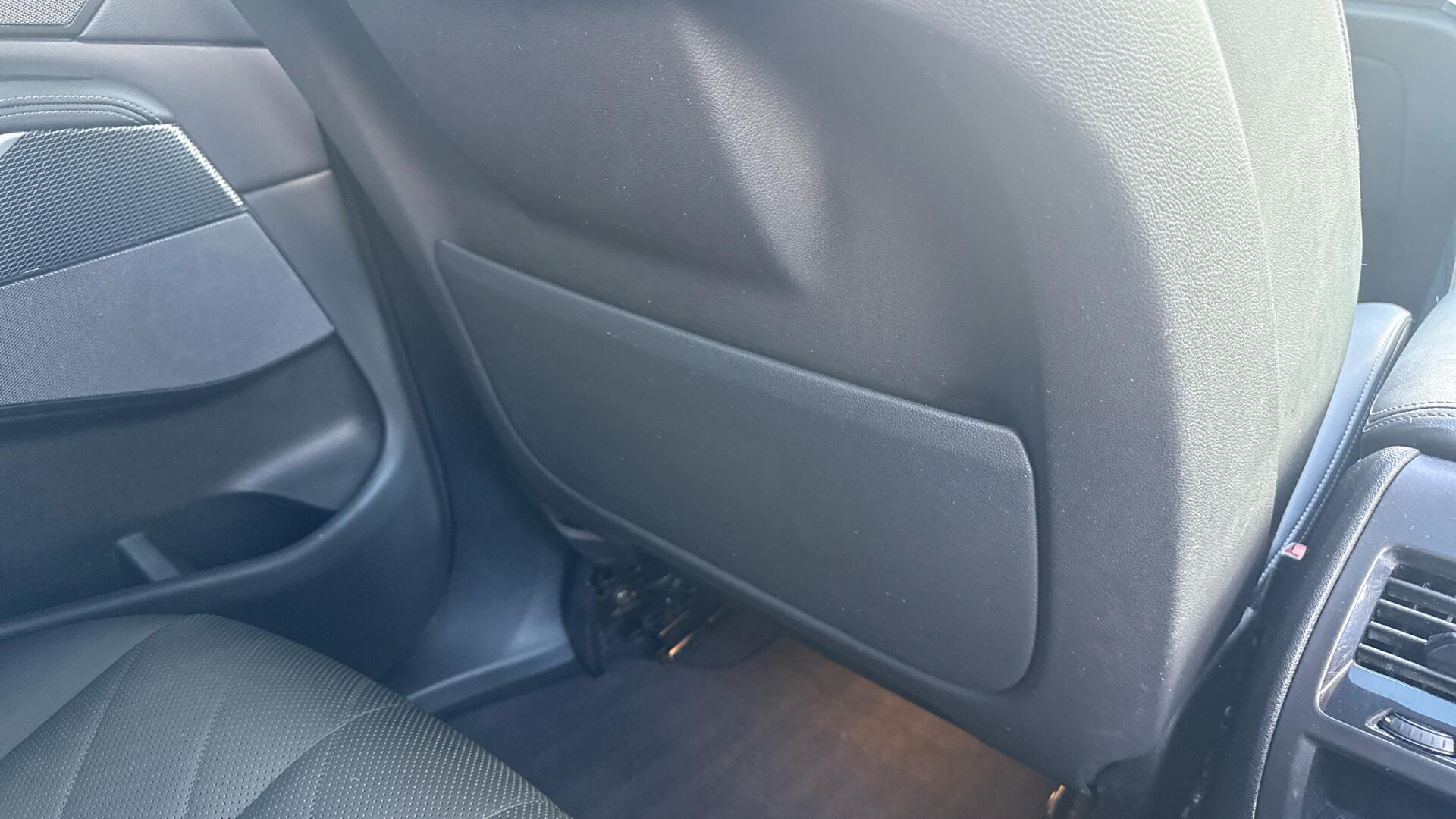 BMW X5 view 25