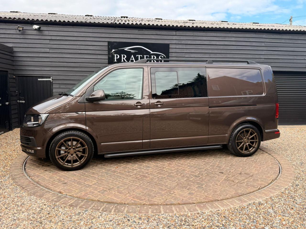 Volkswagen Transporter view 29