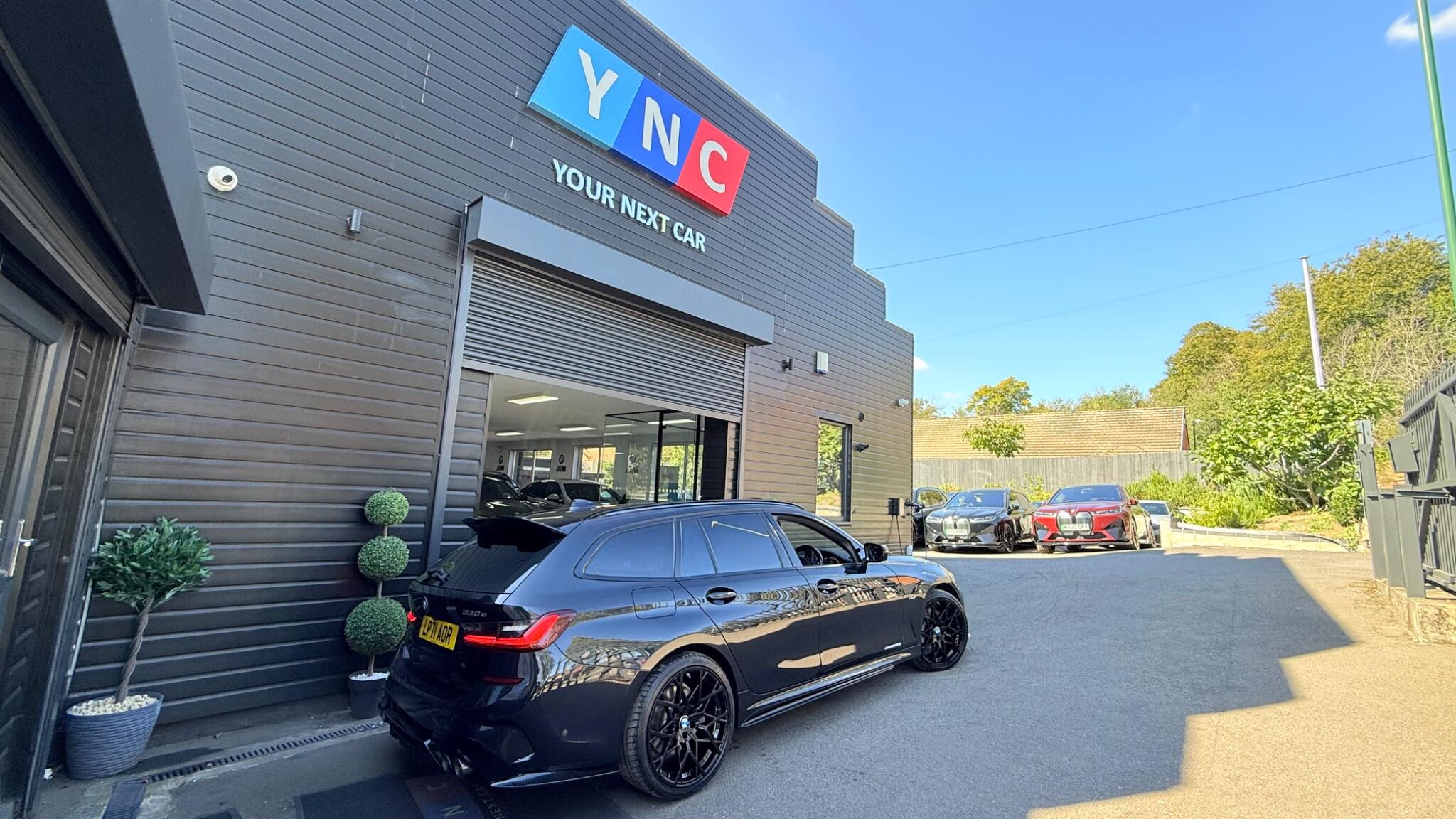 BMW 3 Series view 7