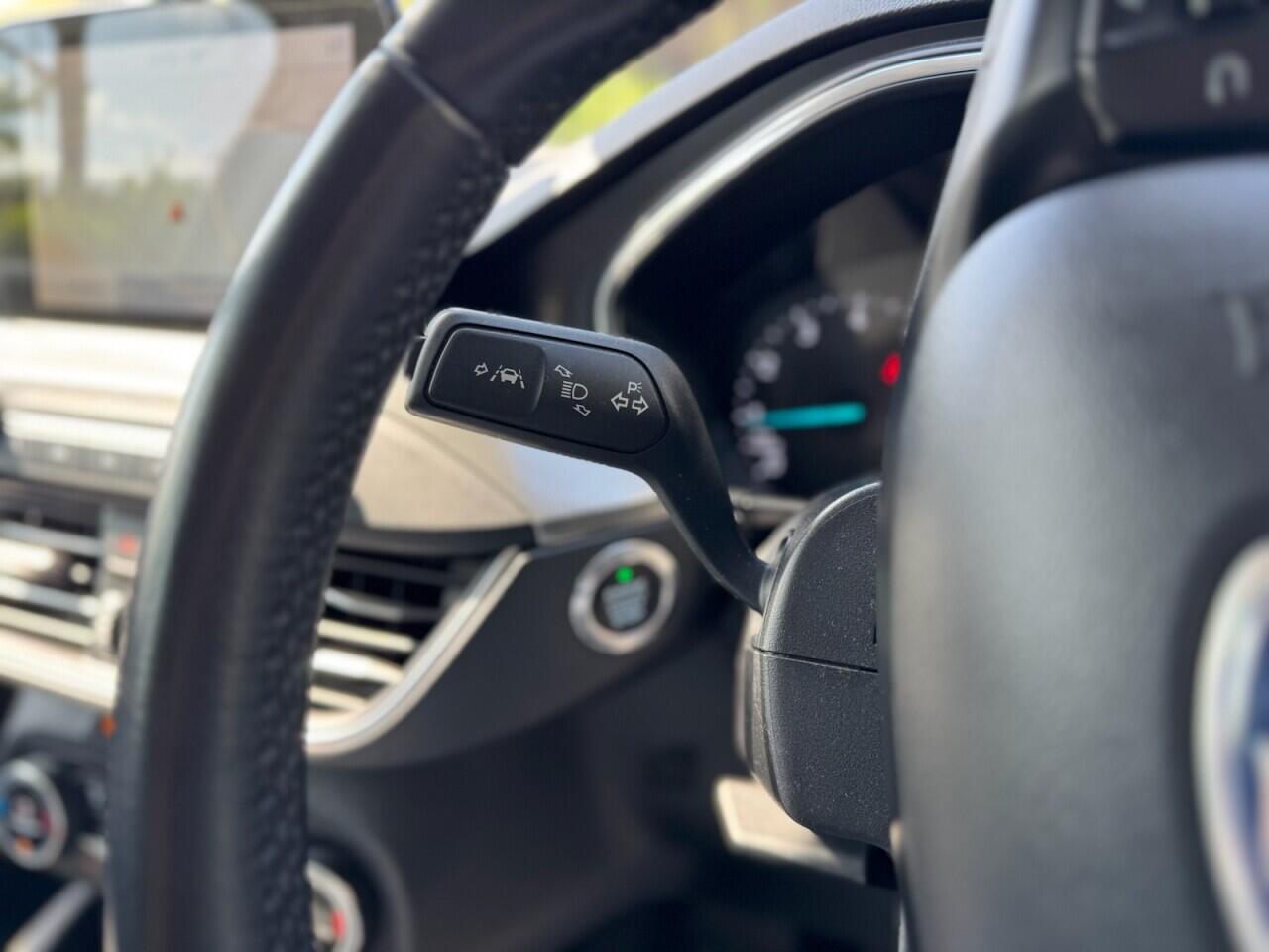 Ford Focus view 16