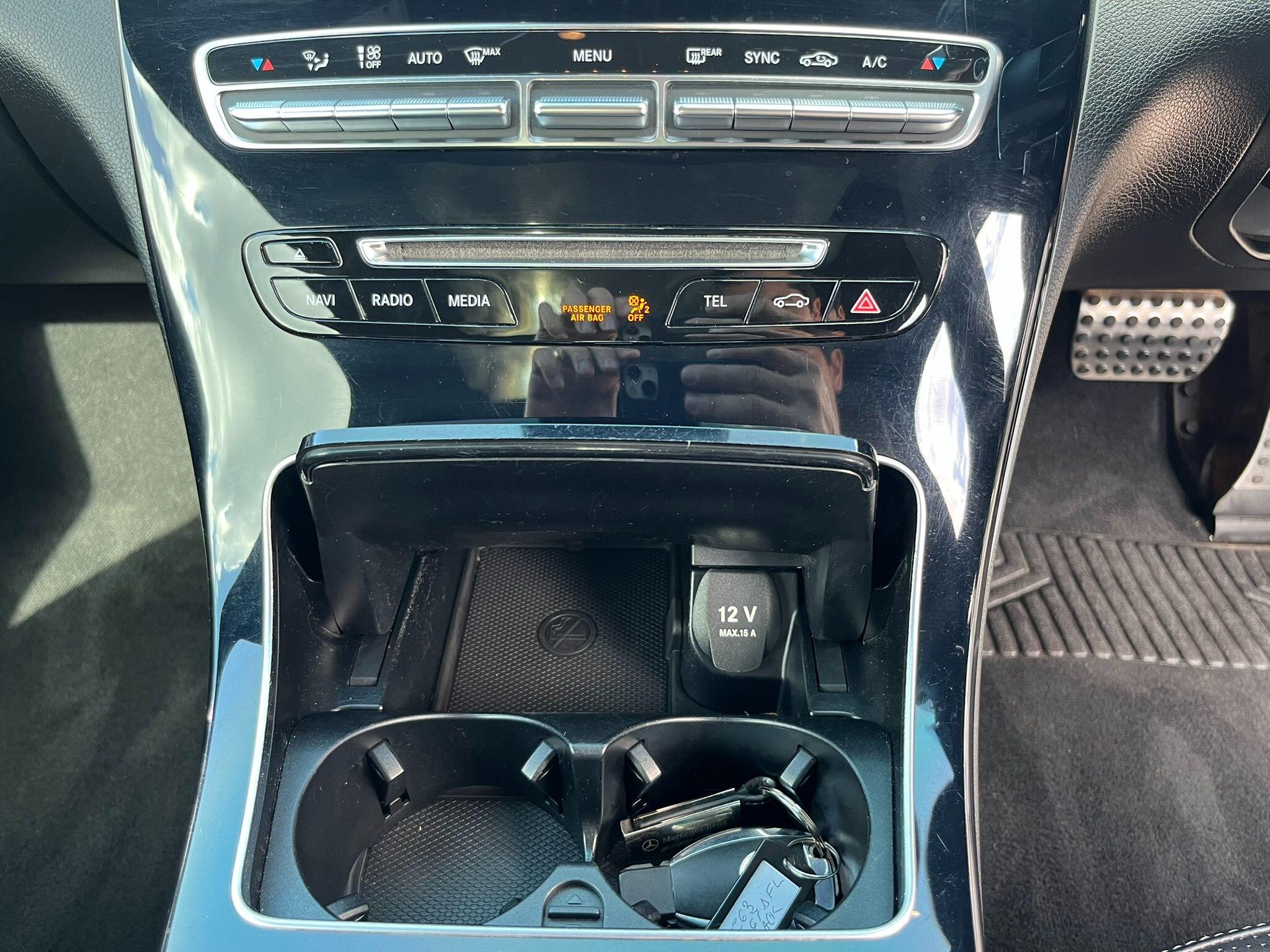 Mercedes-Benz C-Class view 25