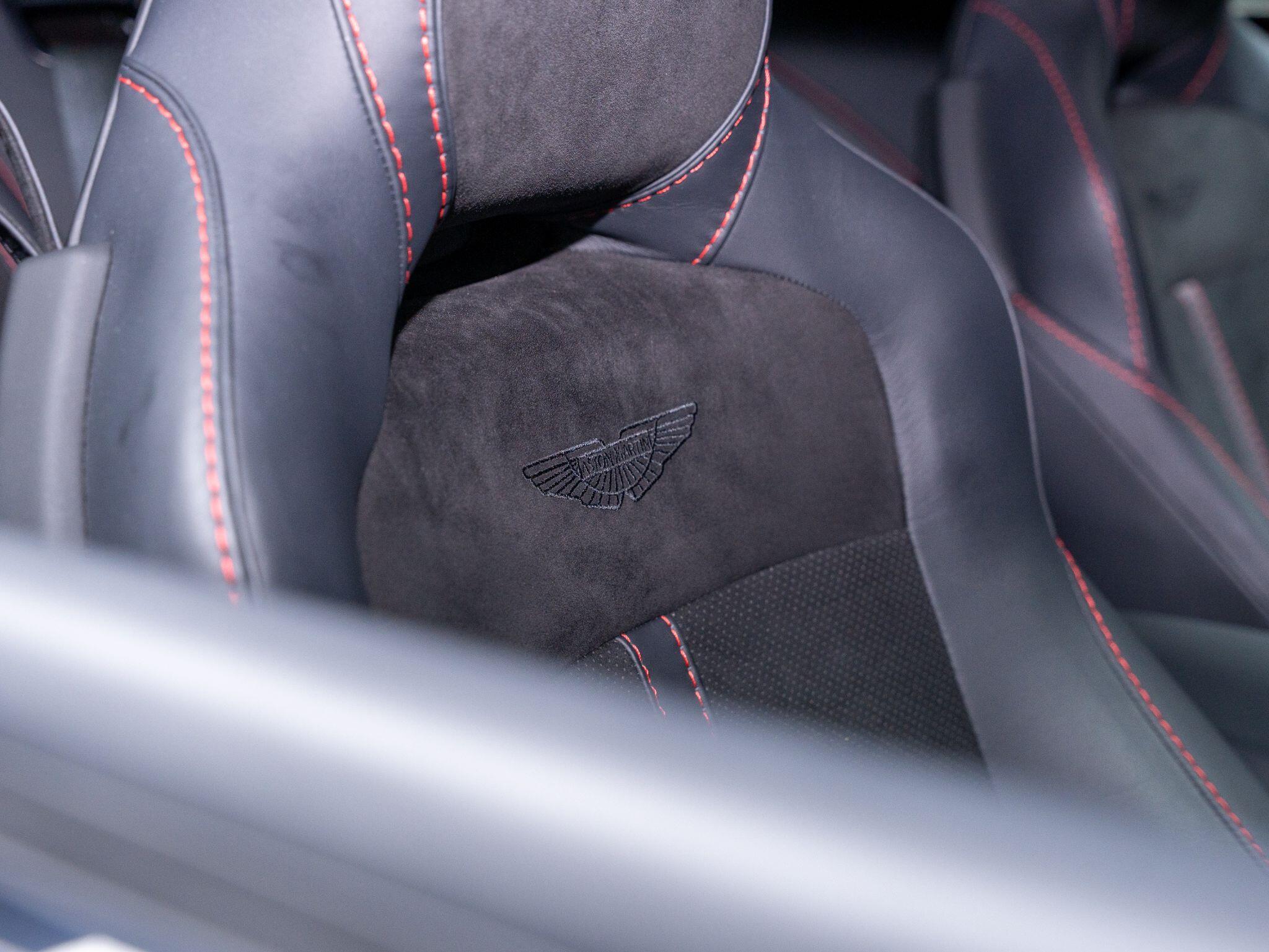 Aston Martin DB11 view 28