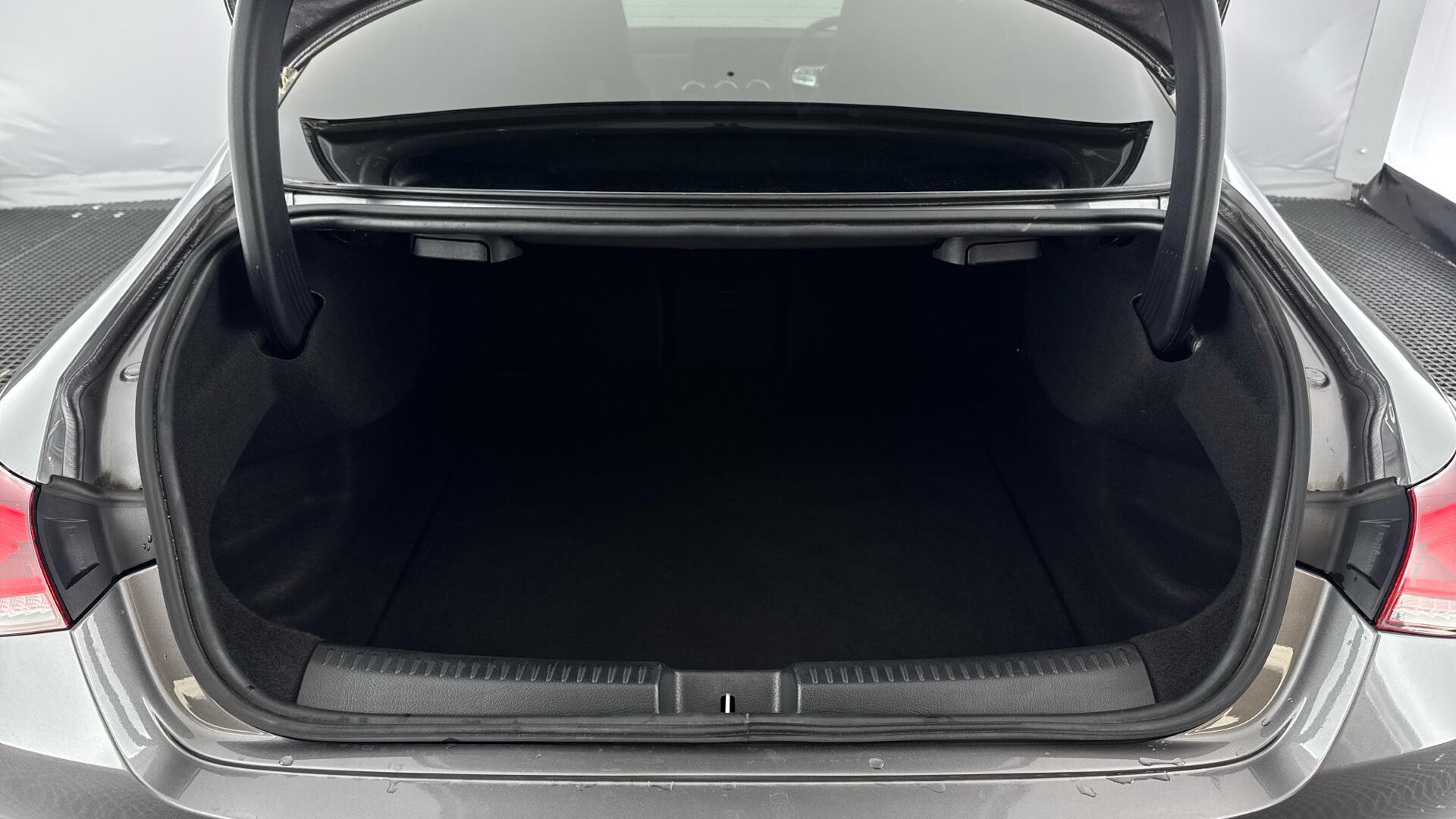 Mercedes-Benz Cla view 15