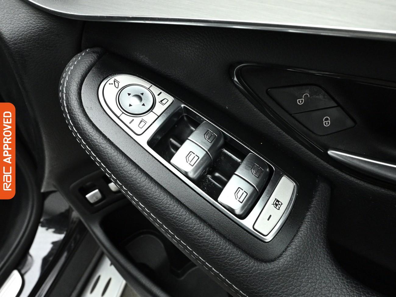 Mercedes-Benz GLC view 26