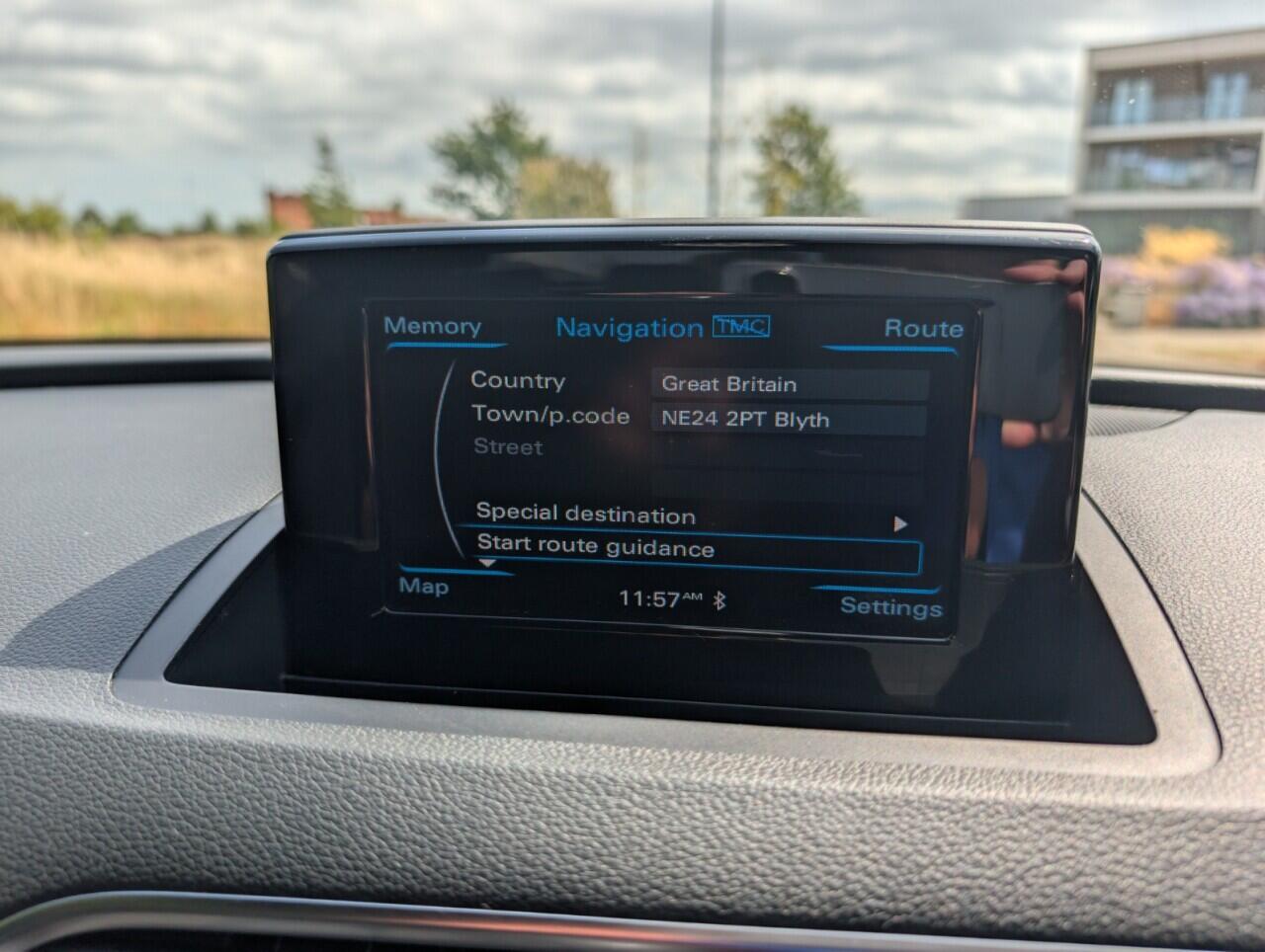 Audi Q3 view 49