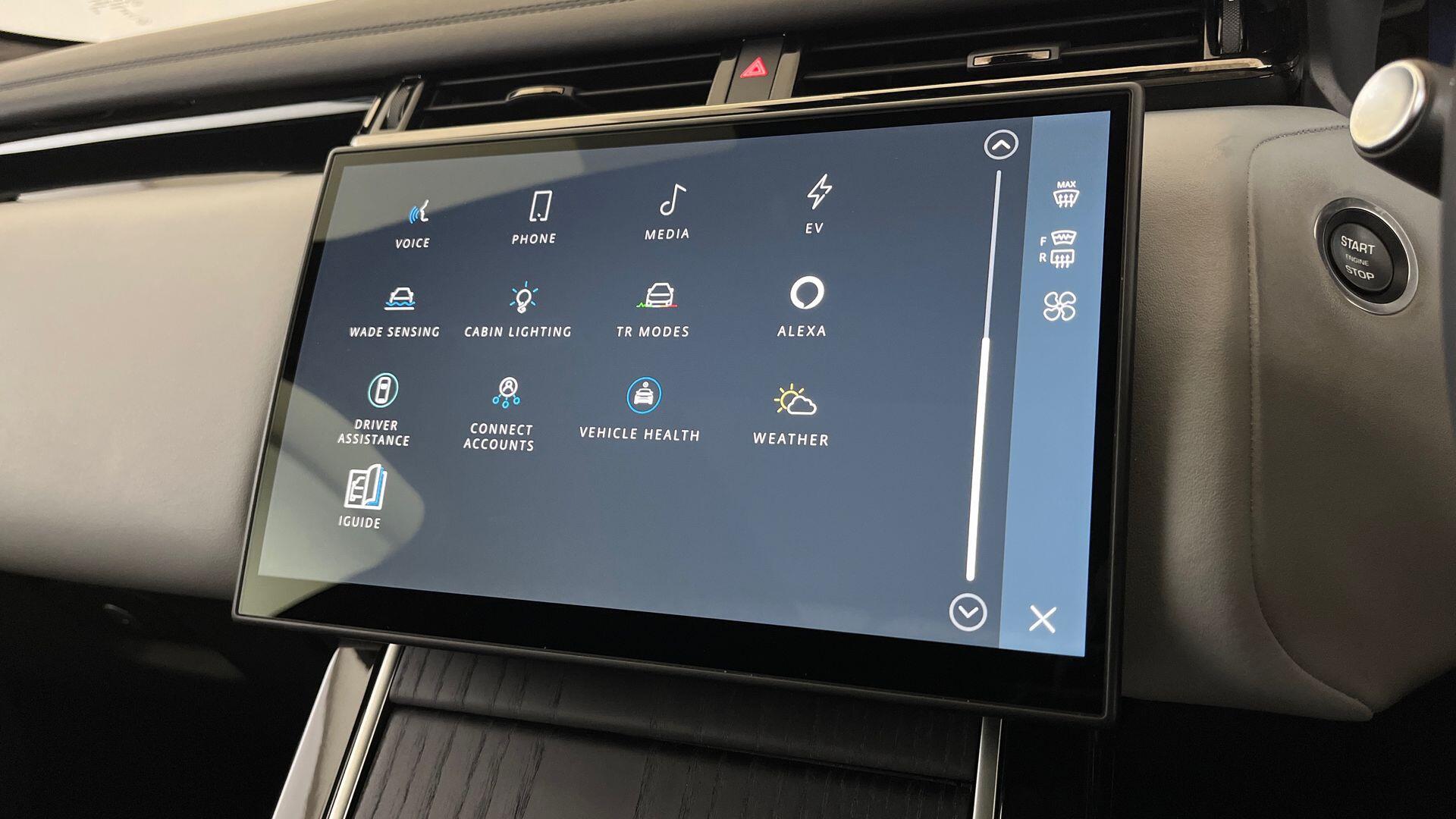 Land Rover Range Rover Velar view 41