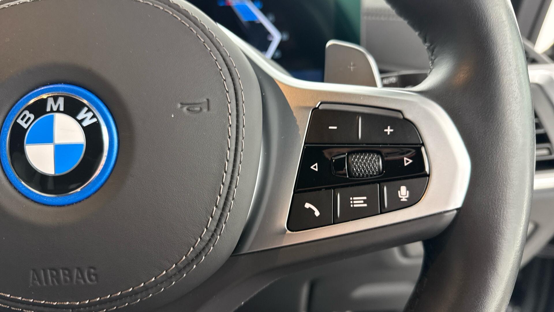 BMW X5 view 18