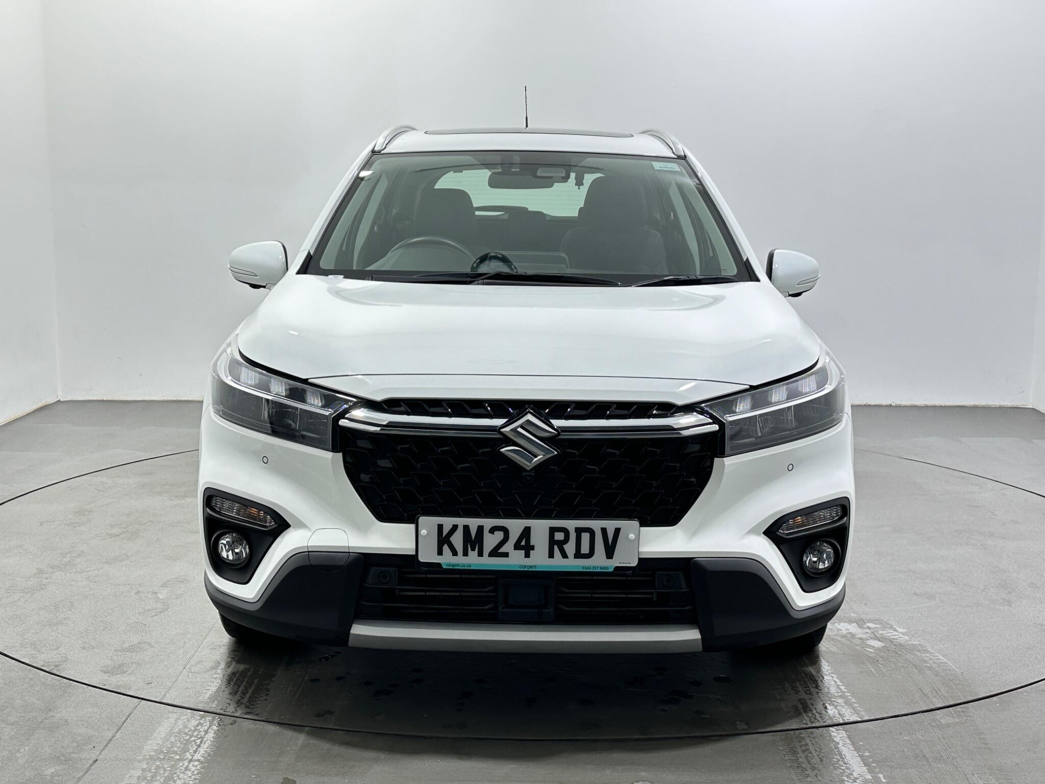 Suzuki S-Cross view 3