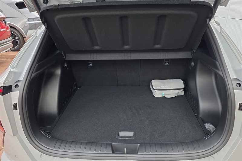 Hyundai Kona view 24