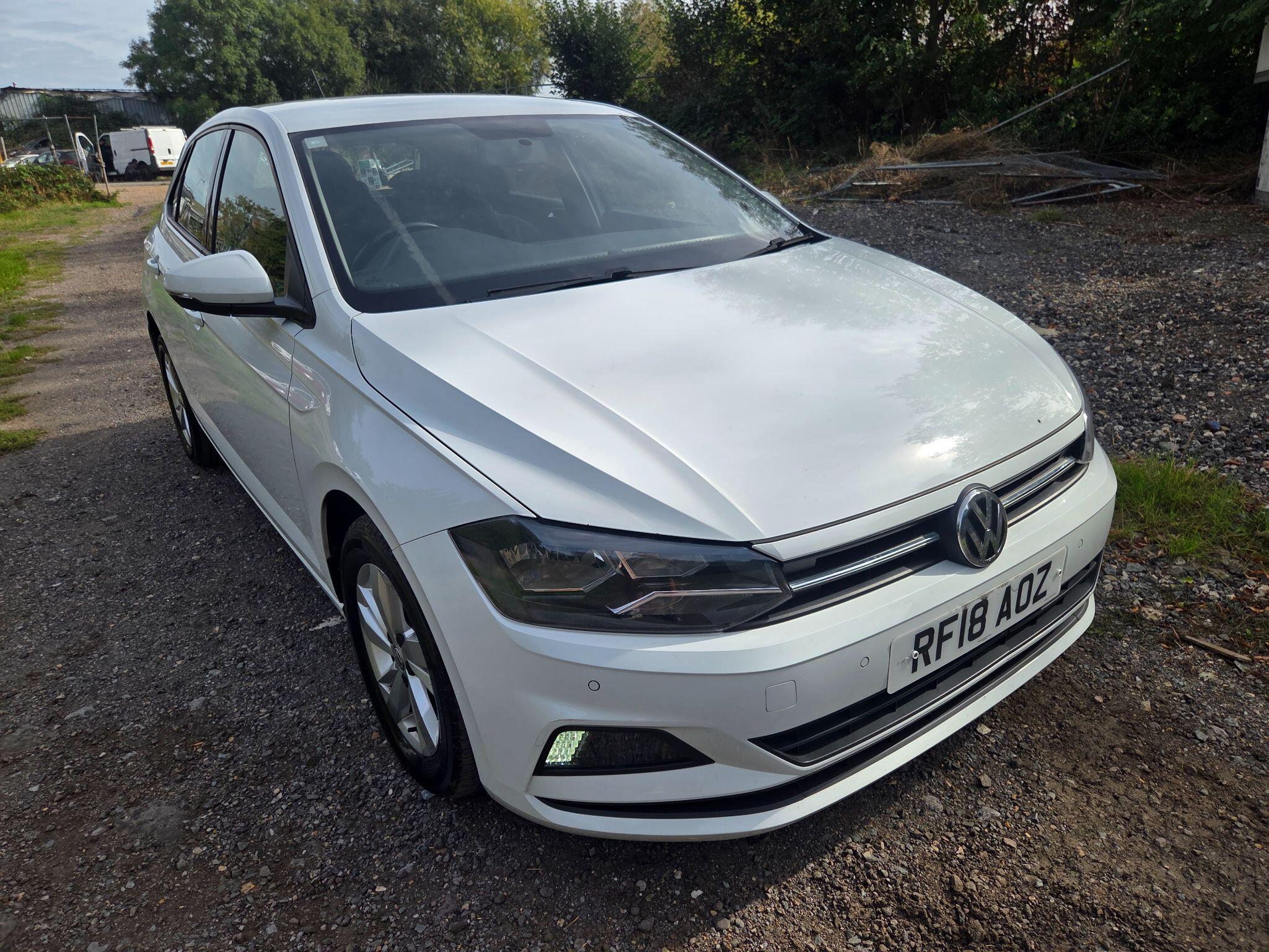 Volkswagen Polo view 6