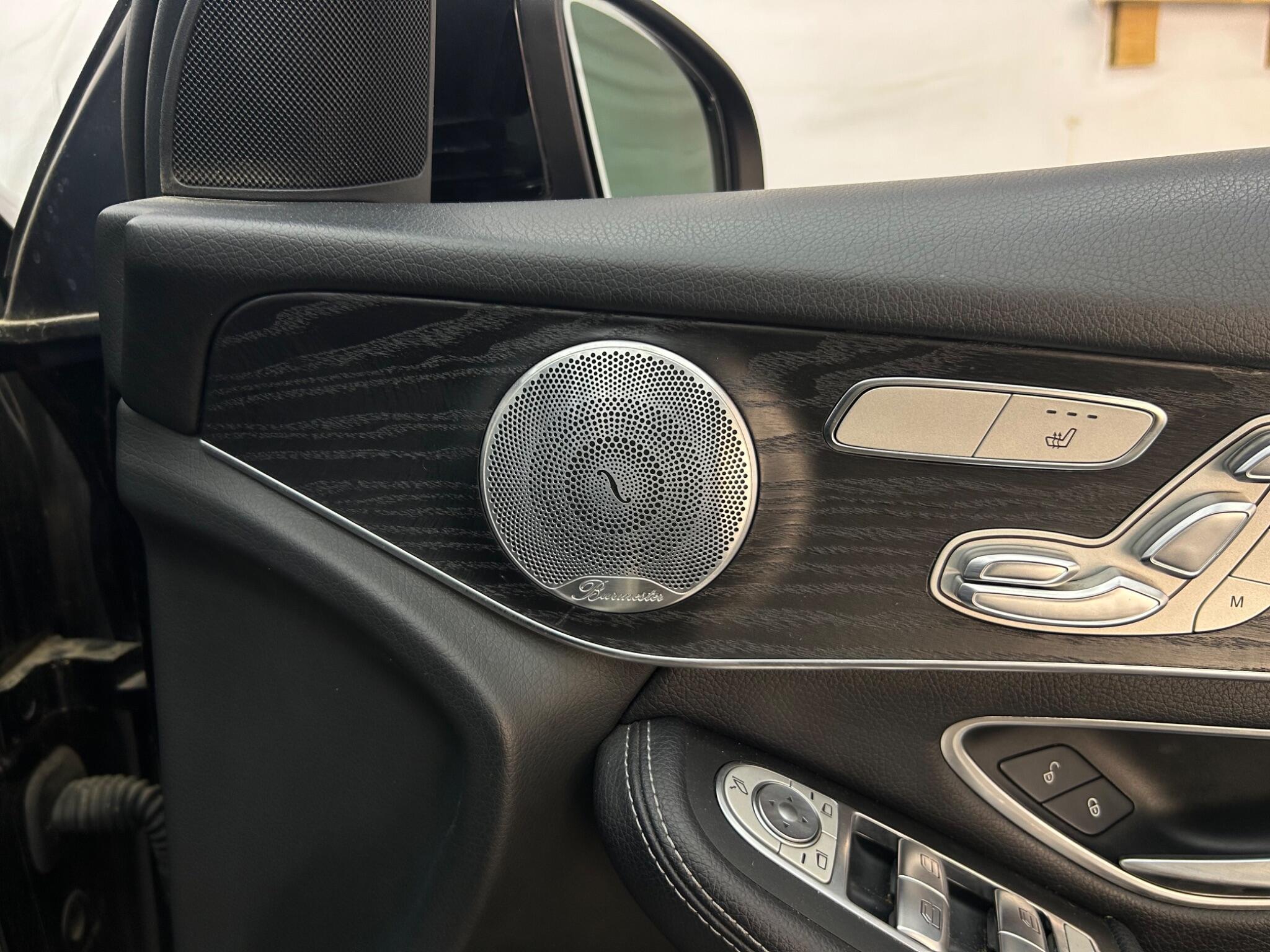 Mercedes-Benz GLC view 55