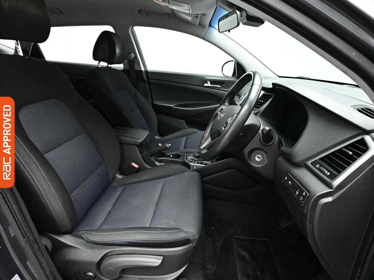Hyundai Tucson view 12