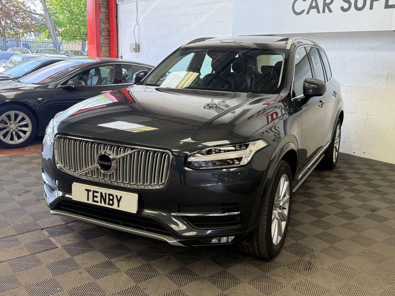 Volvo XC90 view 5