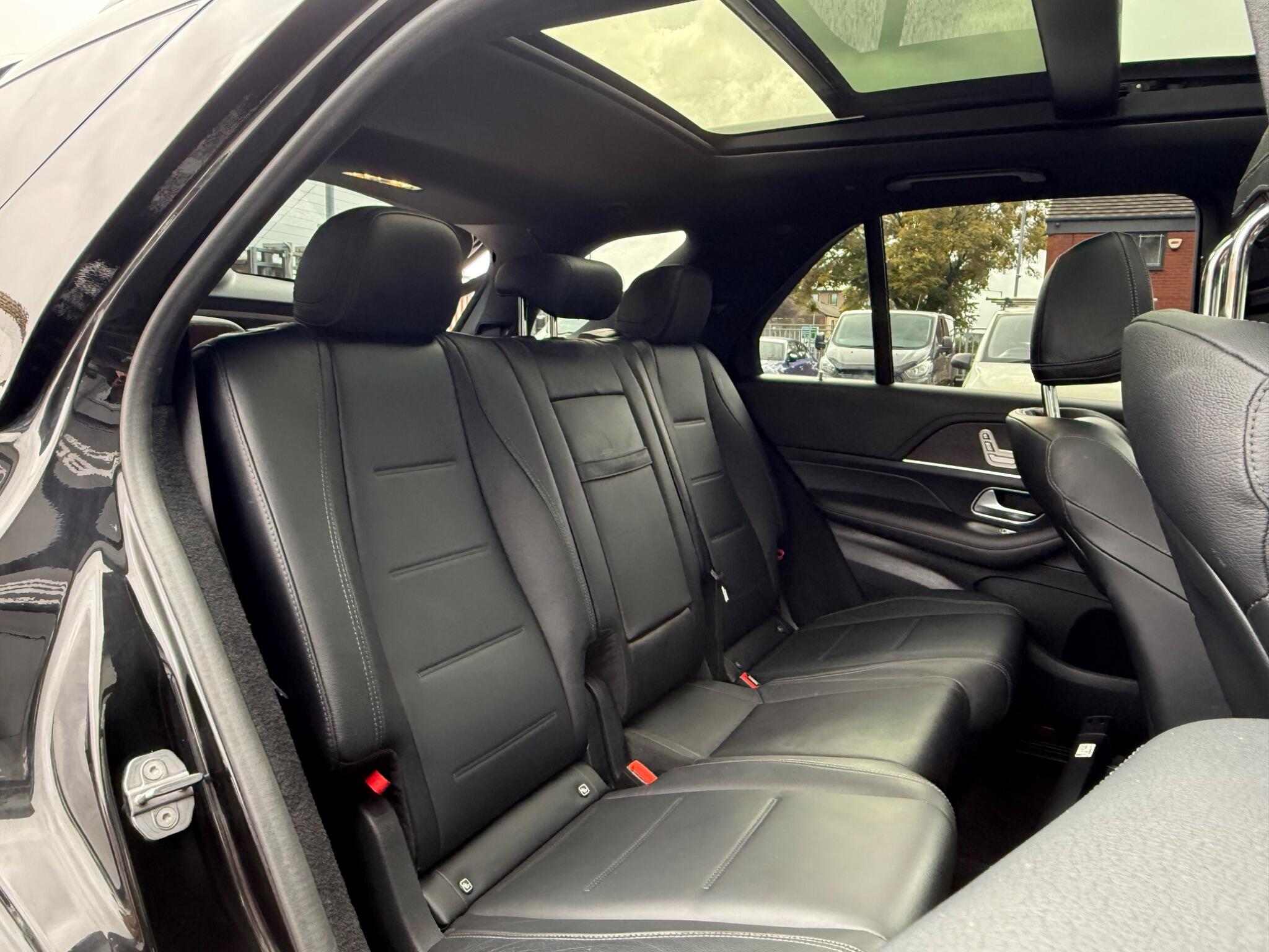 Mercedes-Benz Gle view 17