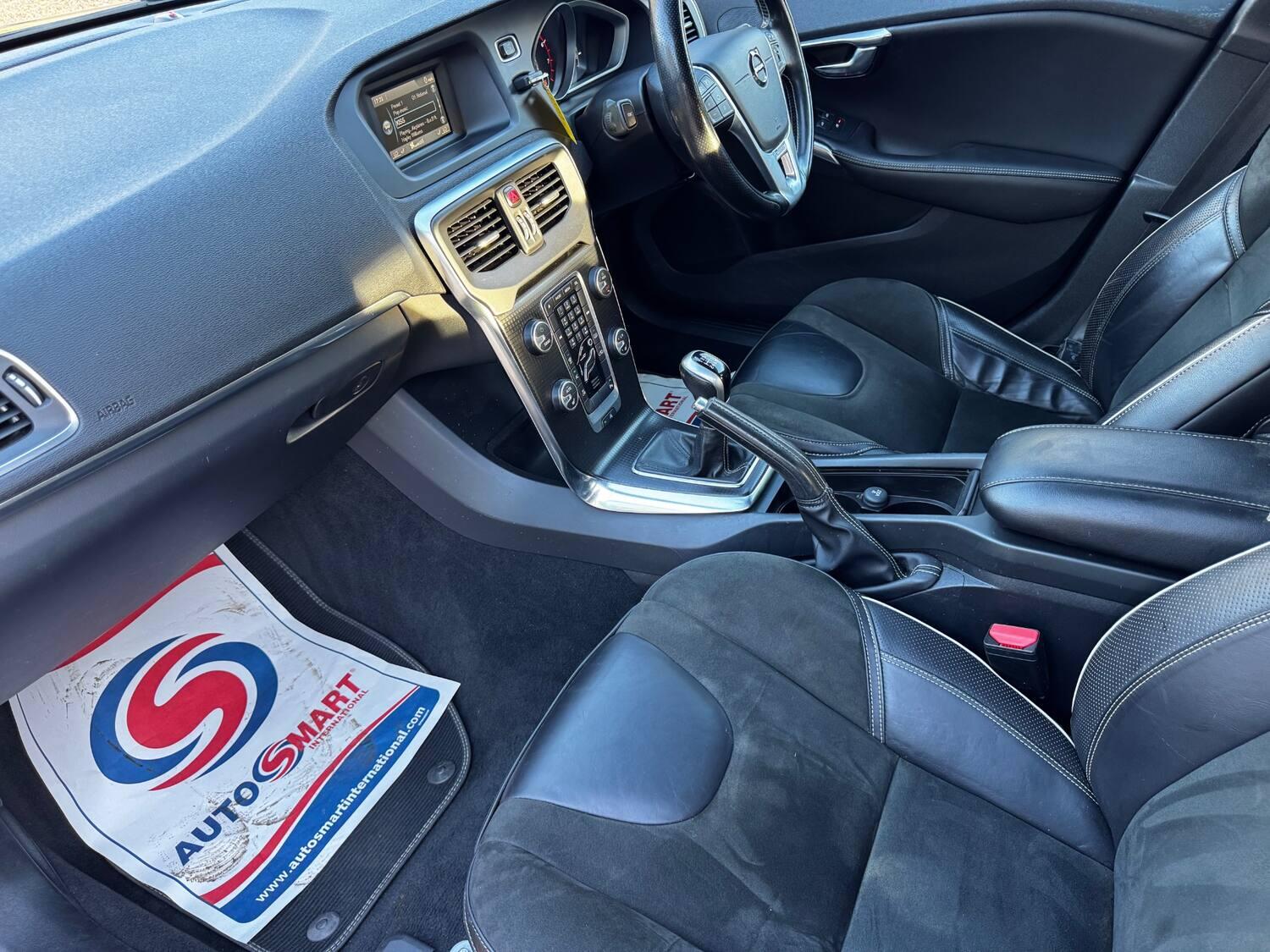 Volvo V40 view 7