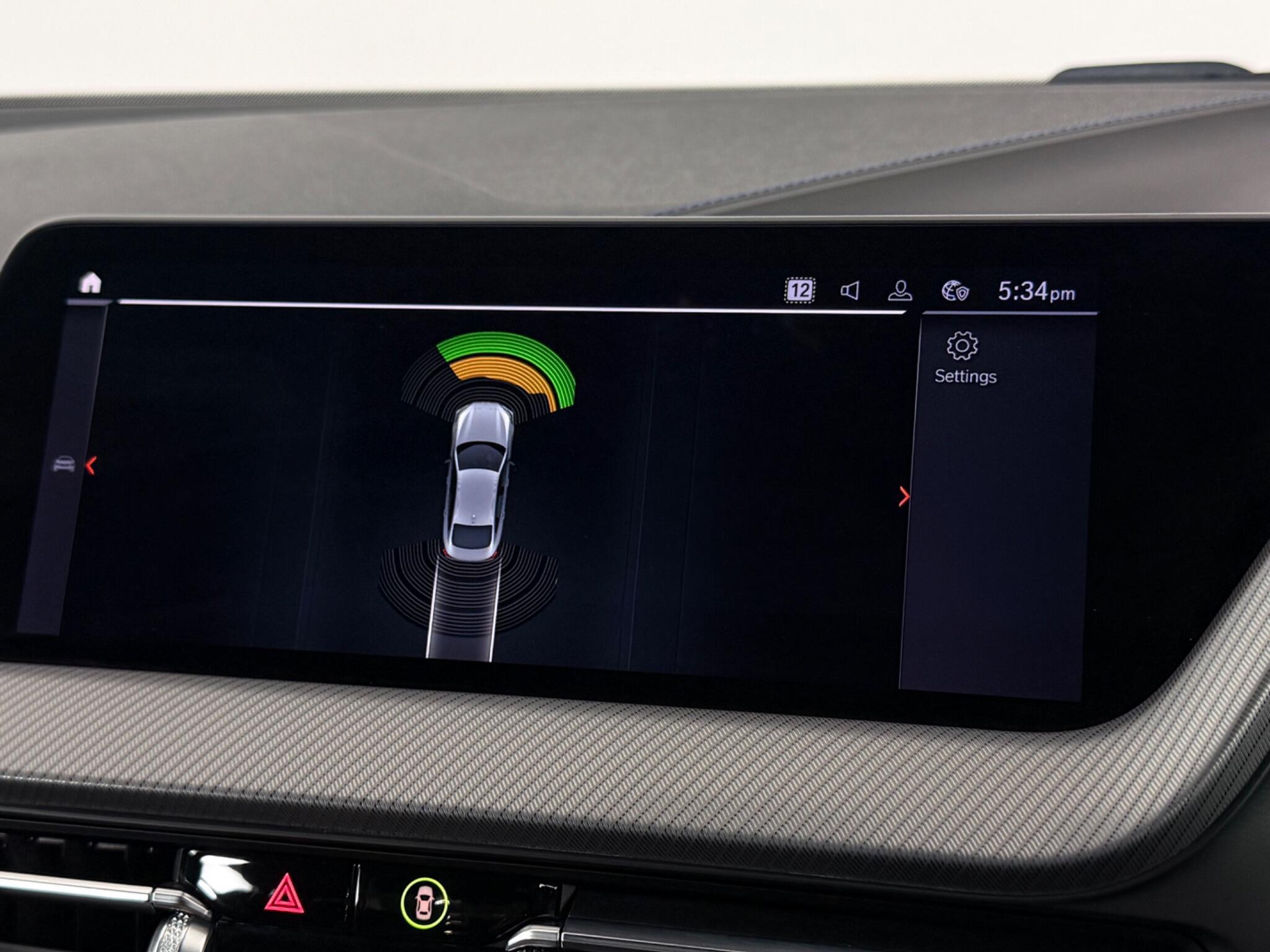 BMW 2 Series view 24