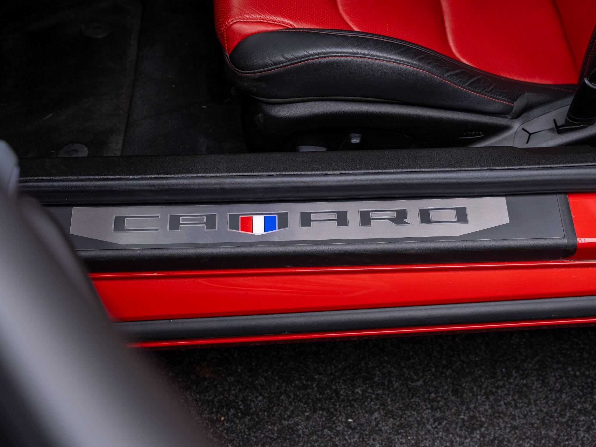 Chevrolet Camaro view 38
