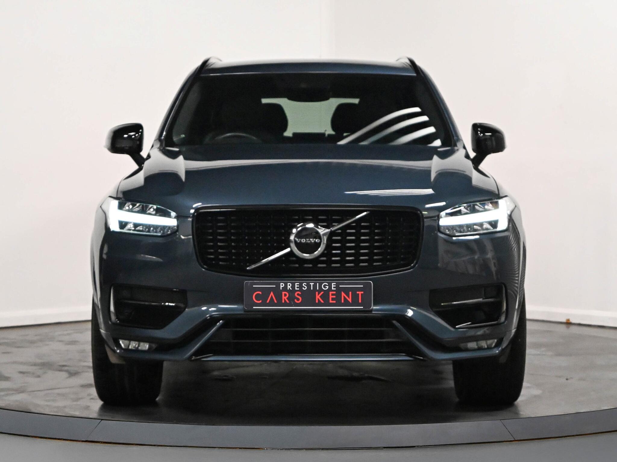 Volvo XC90 view 23