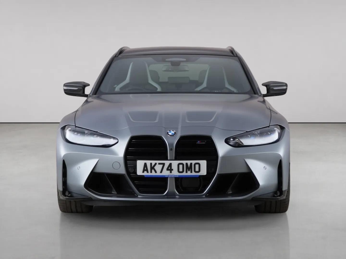 BMW M3 view 4