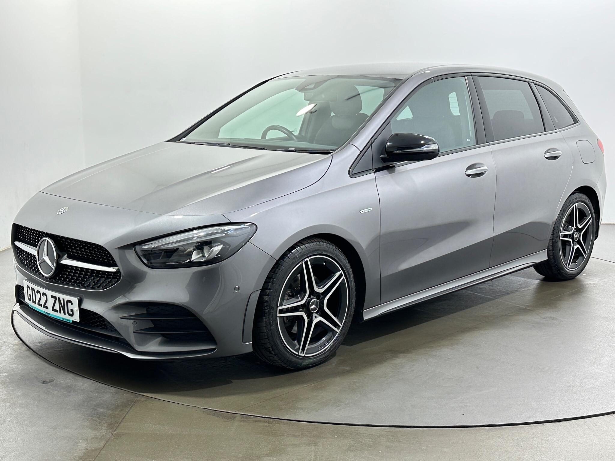 Mercedes-Benz B-Class view 4