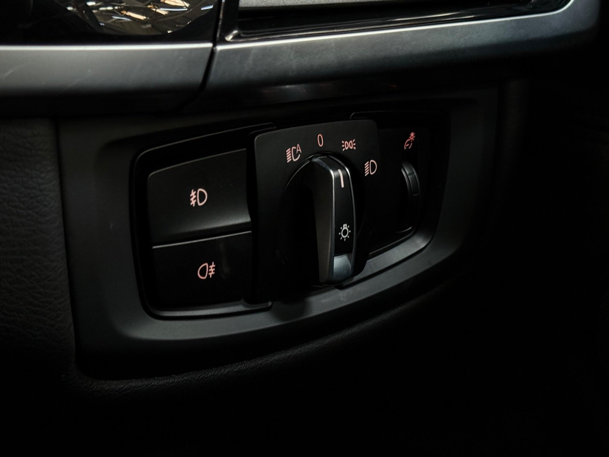 BMW X5 view 20