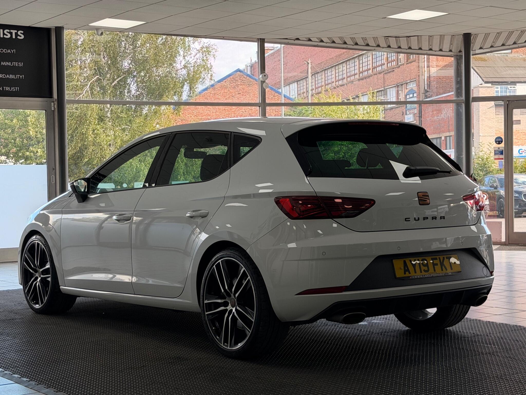 Seat Leon view 7