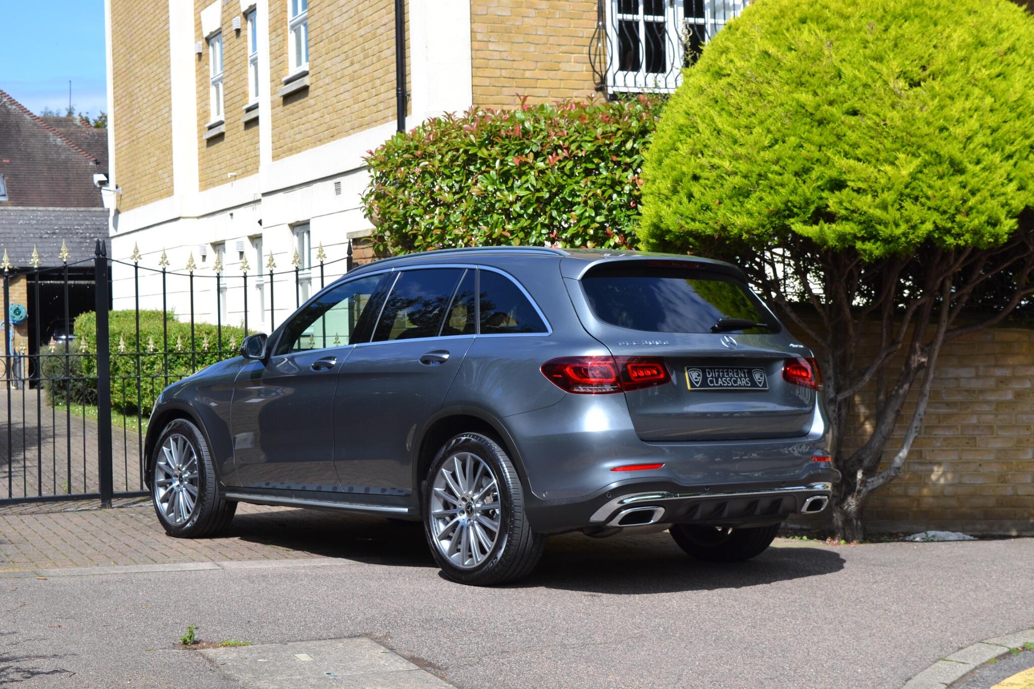 Mercedes-Benz GLC view 16