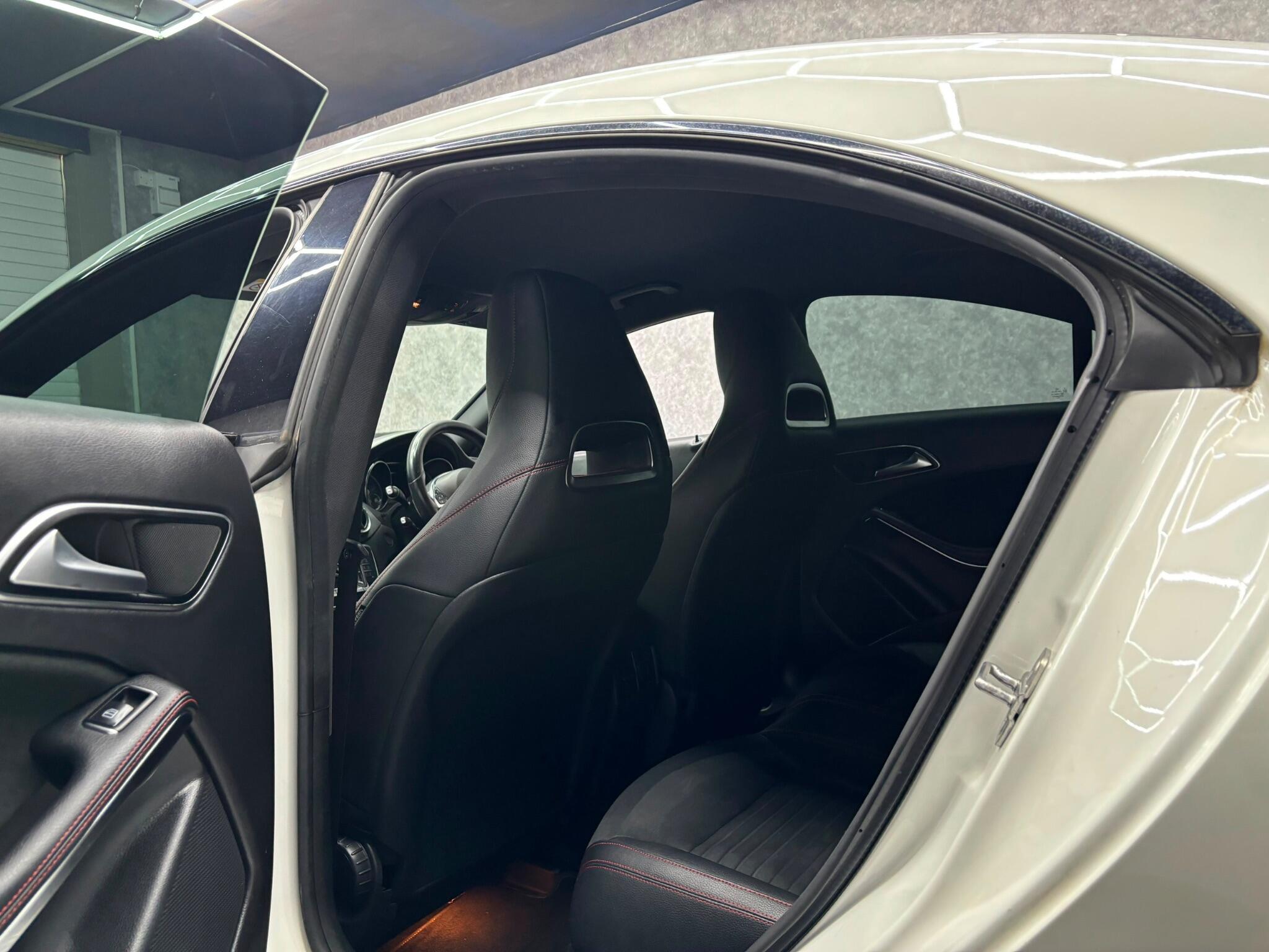 Mercedes-Benz Cla view 8