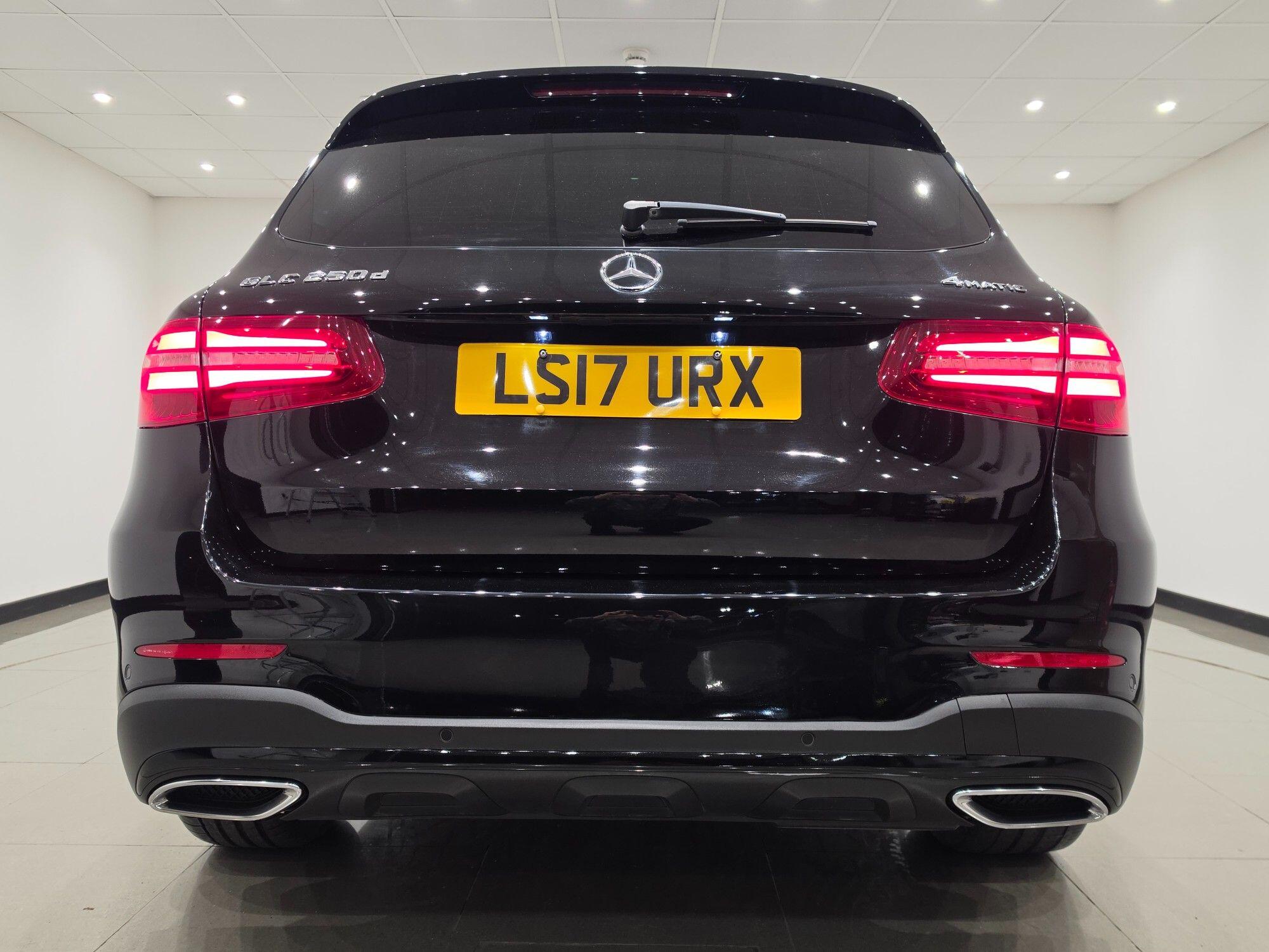 Mercedes-Benz GLC view 13