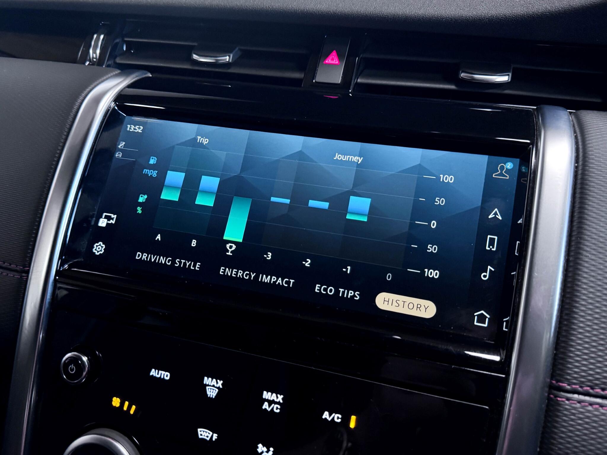 Land Rover Discovery Sport view 56