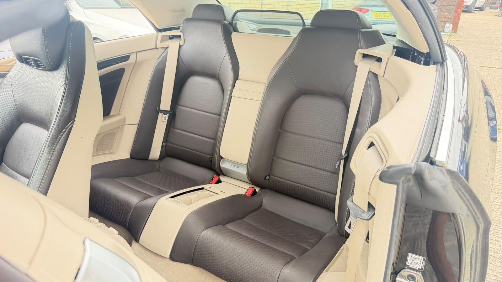 Mercedes-Benz E-Class view 14