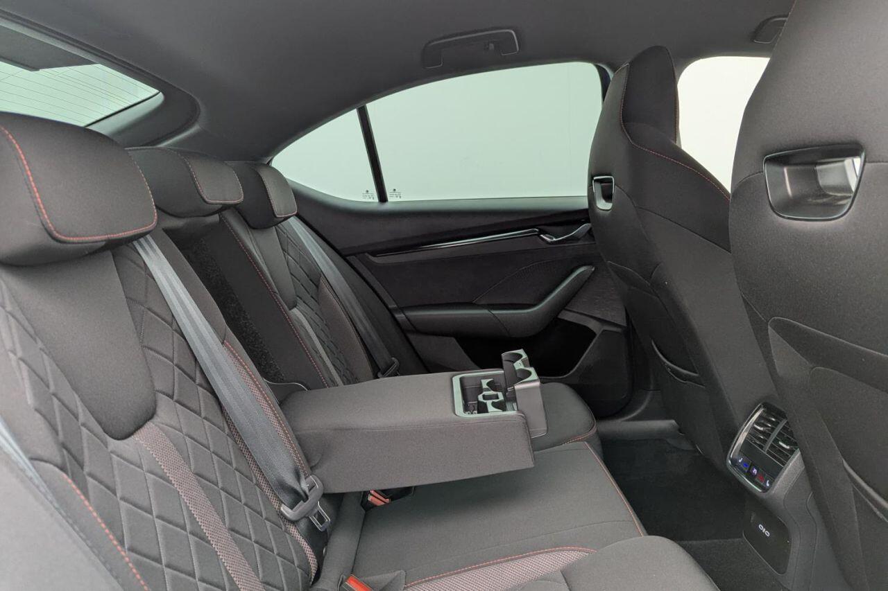 Skoda Octavia view 16