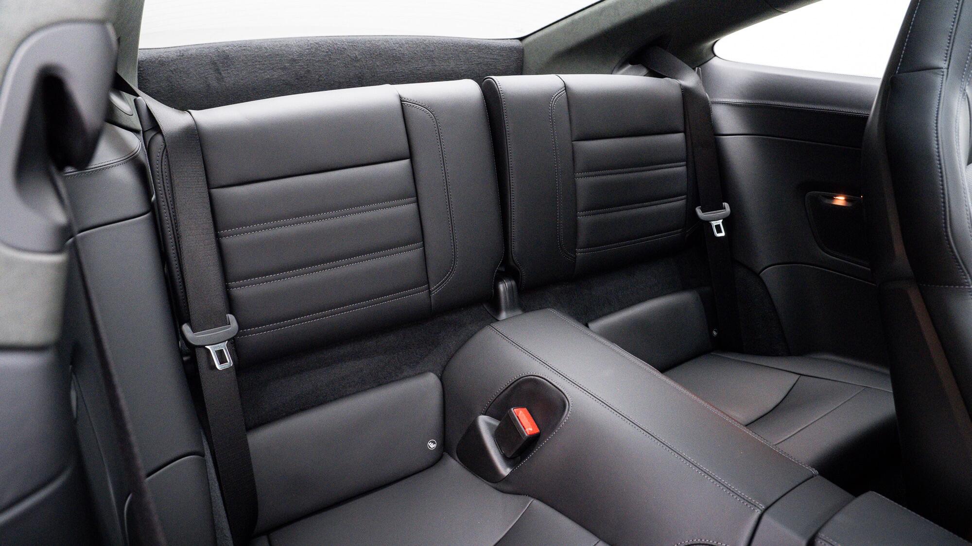 Porsche 911 view 12
