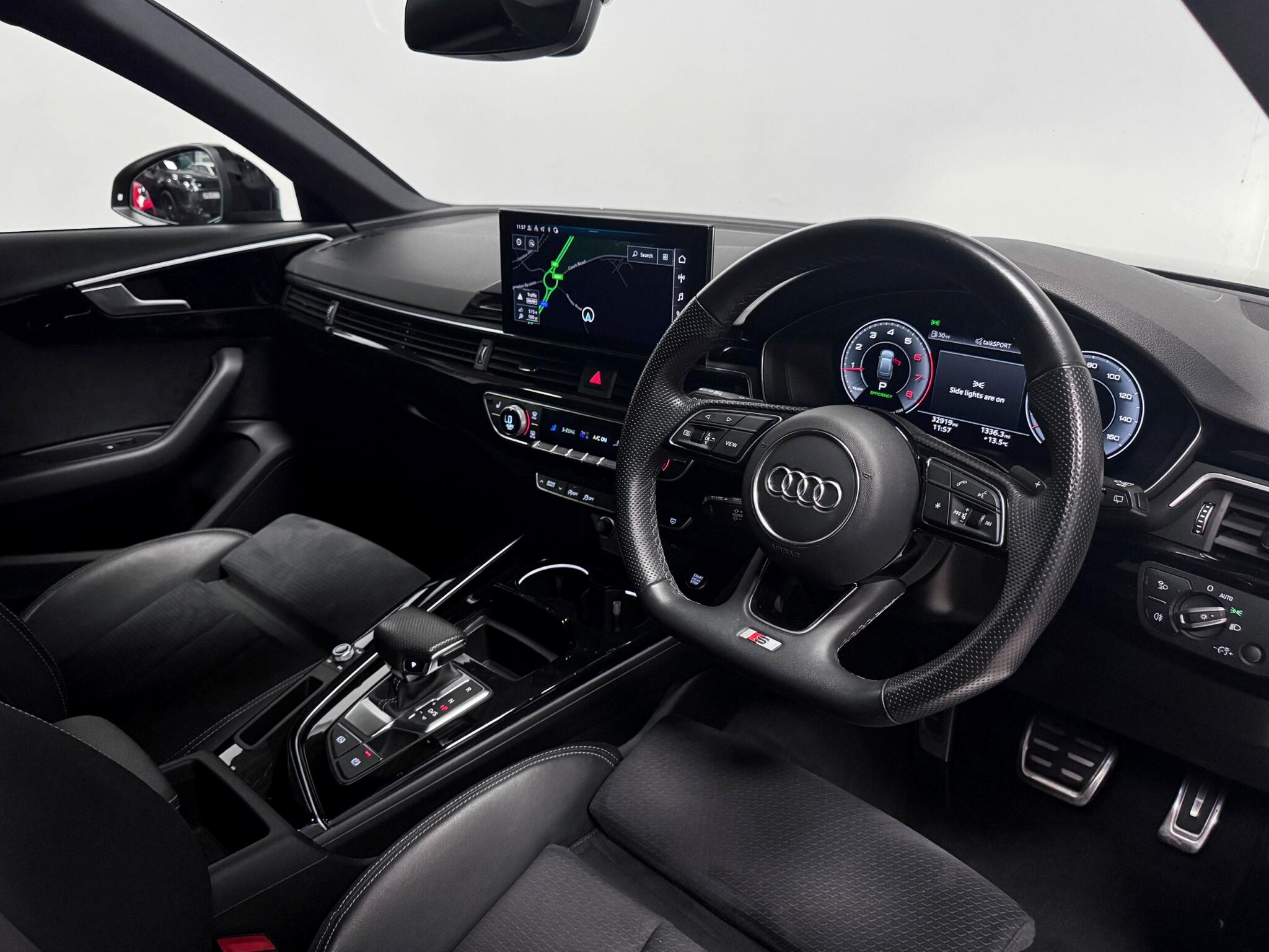Audi A4 view 18