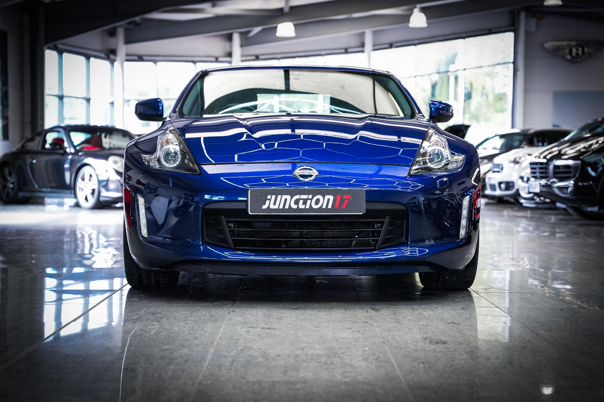 Nissan 370z view 11