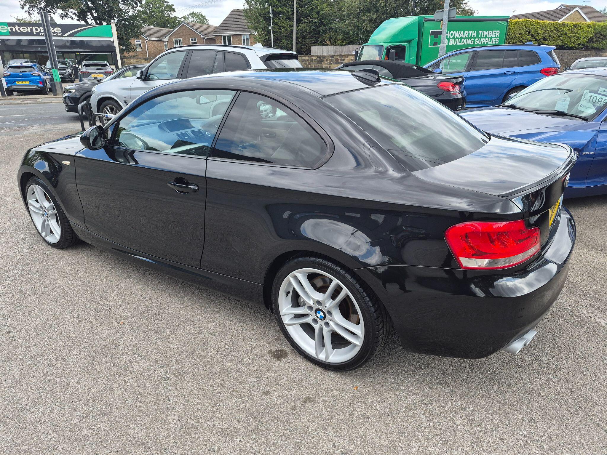 BMW 1 Series view 8