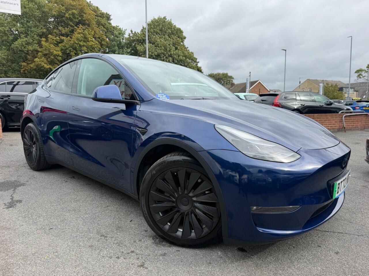 Tesla Model Y view 8