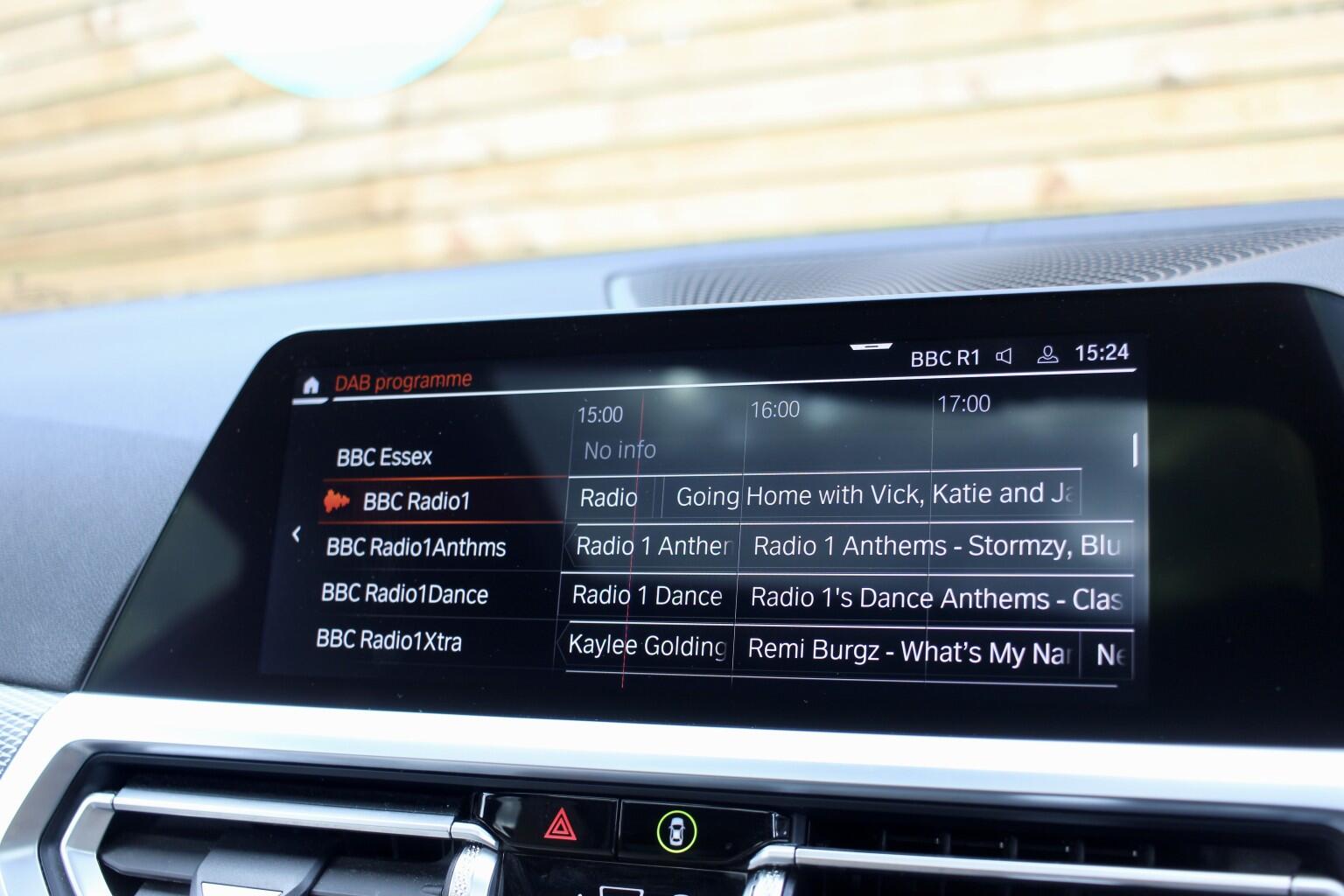 BMW 3 Series view 31
