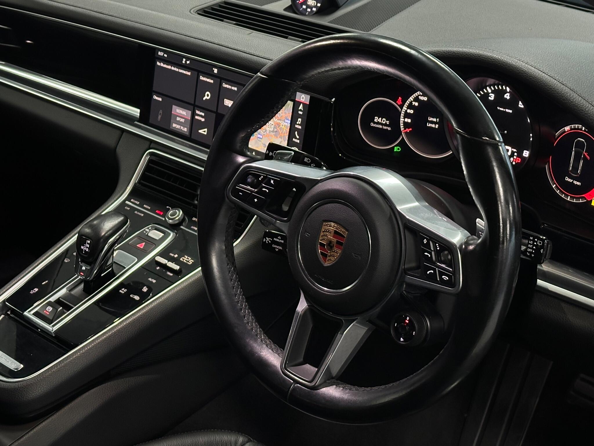 Porsche Panamera view 18