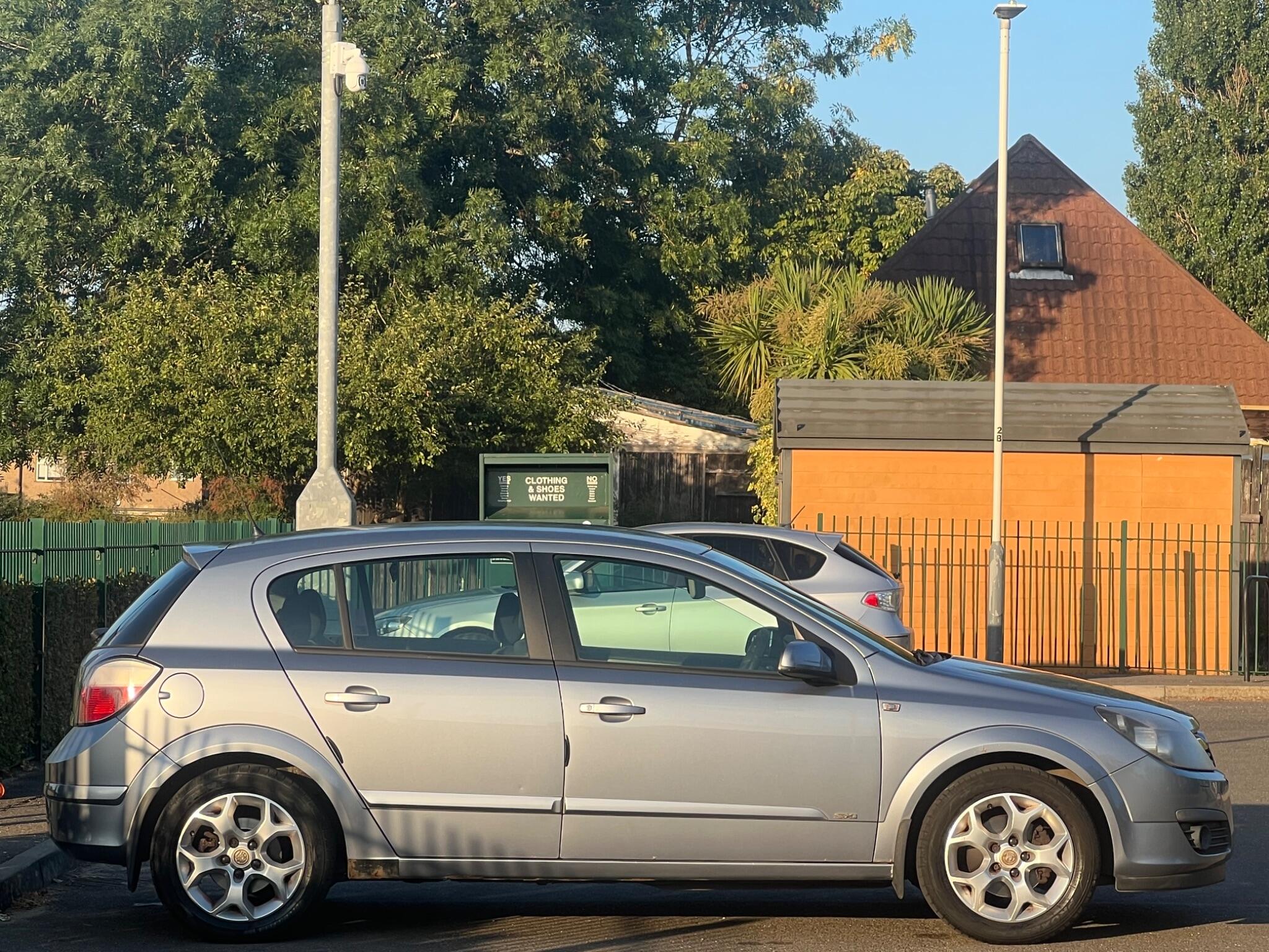 Vauxhall Astra view 7