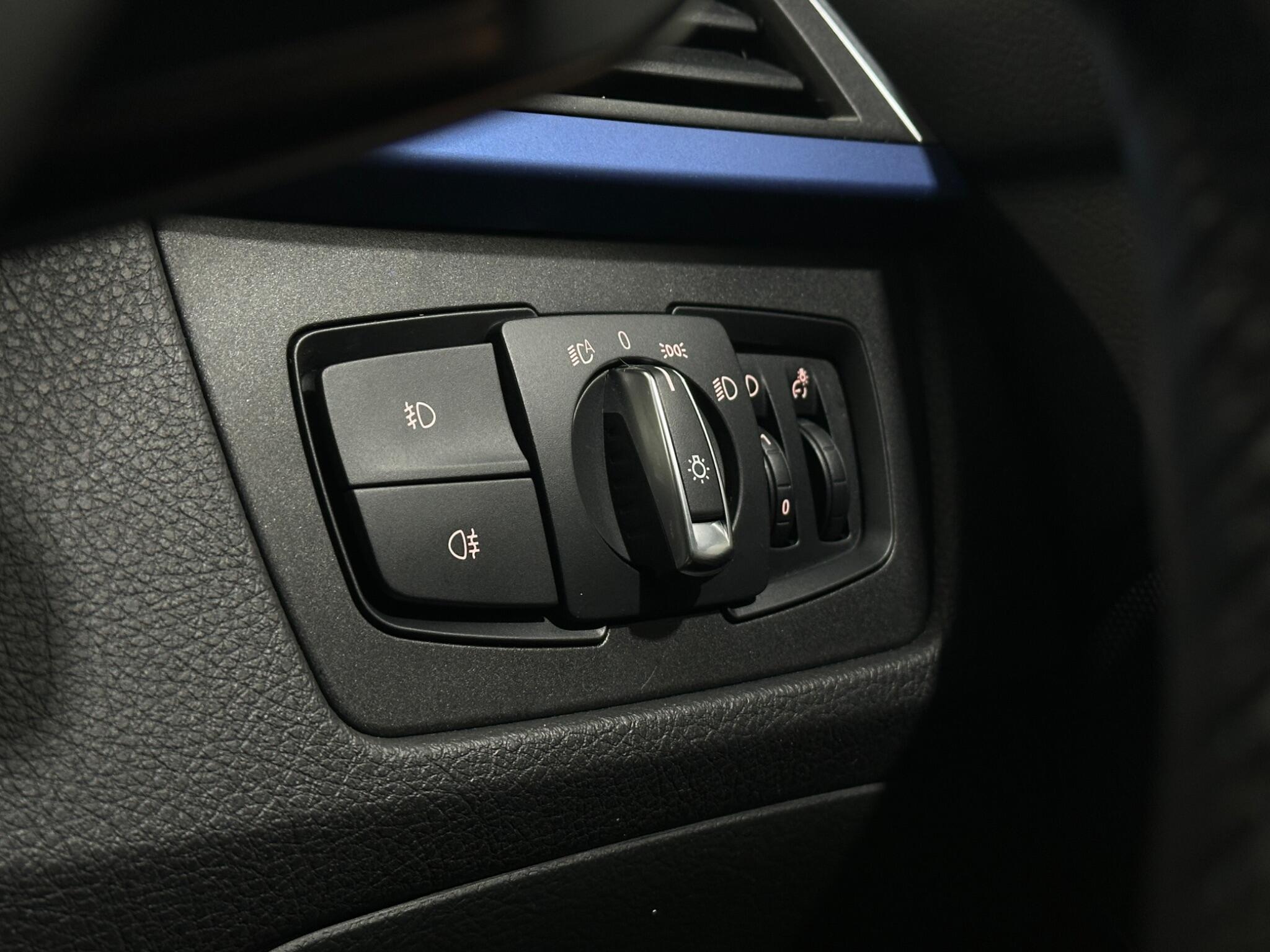 BMW 3 Series view 17