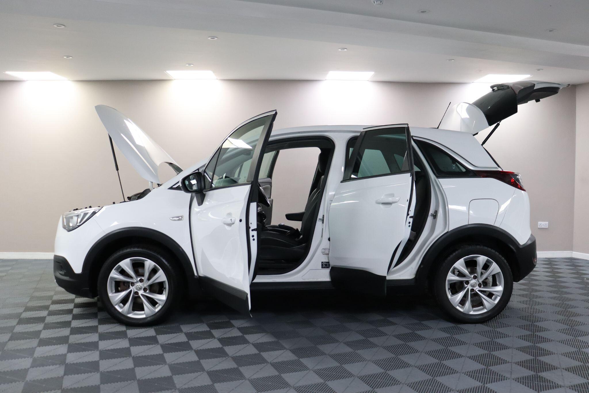 Vauxhall Crossland X view 6