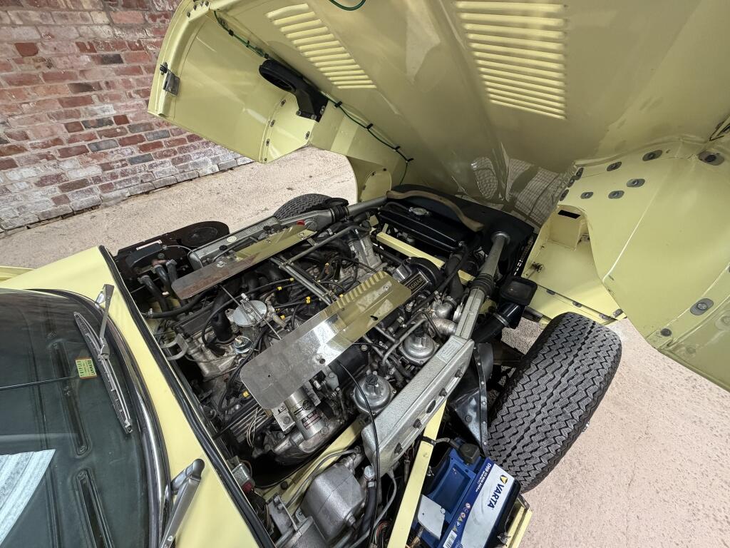Jaguar E-Type view 13