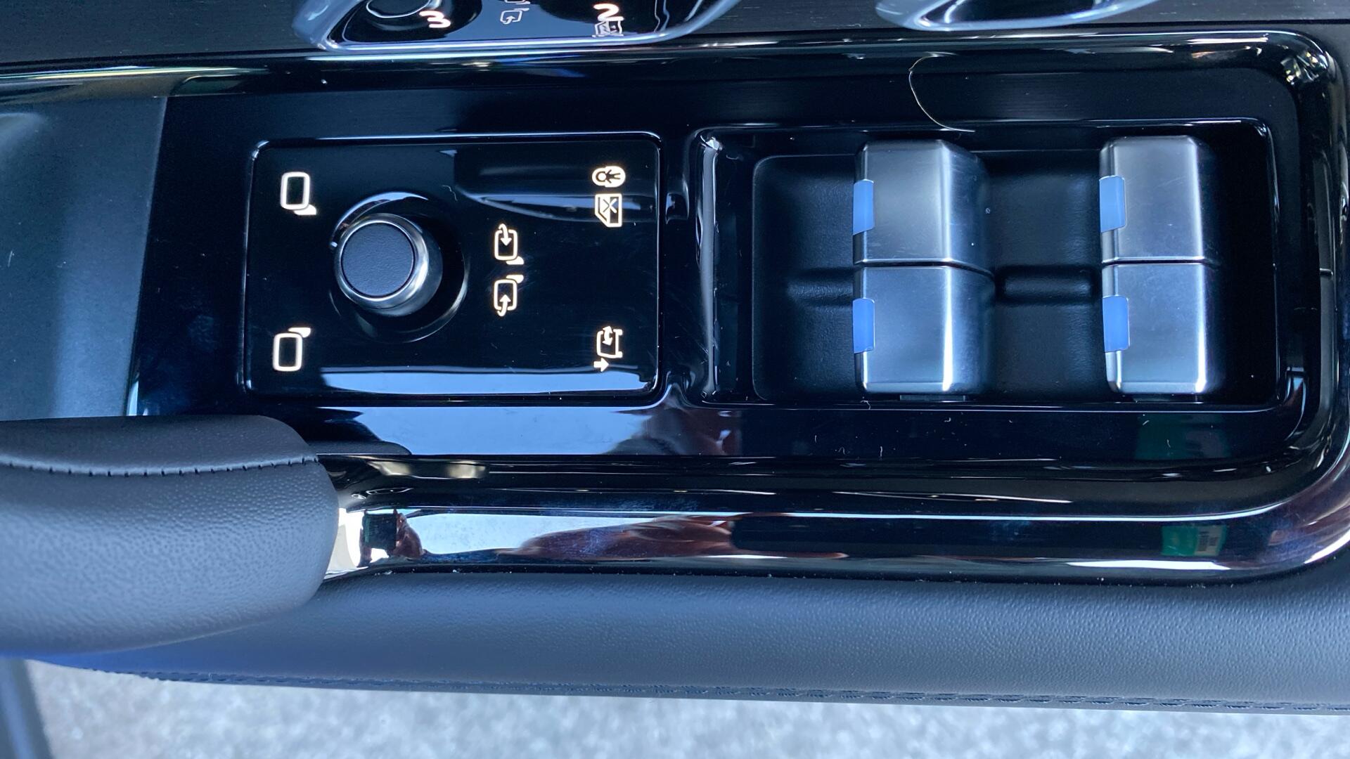Land Rover Range Rover Sport view 28