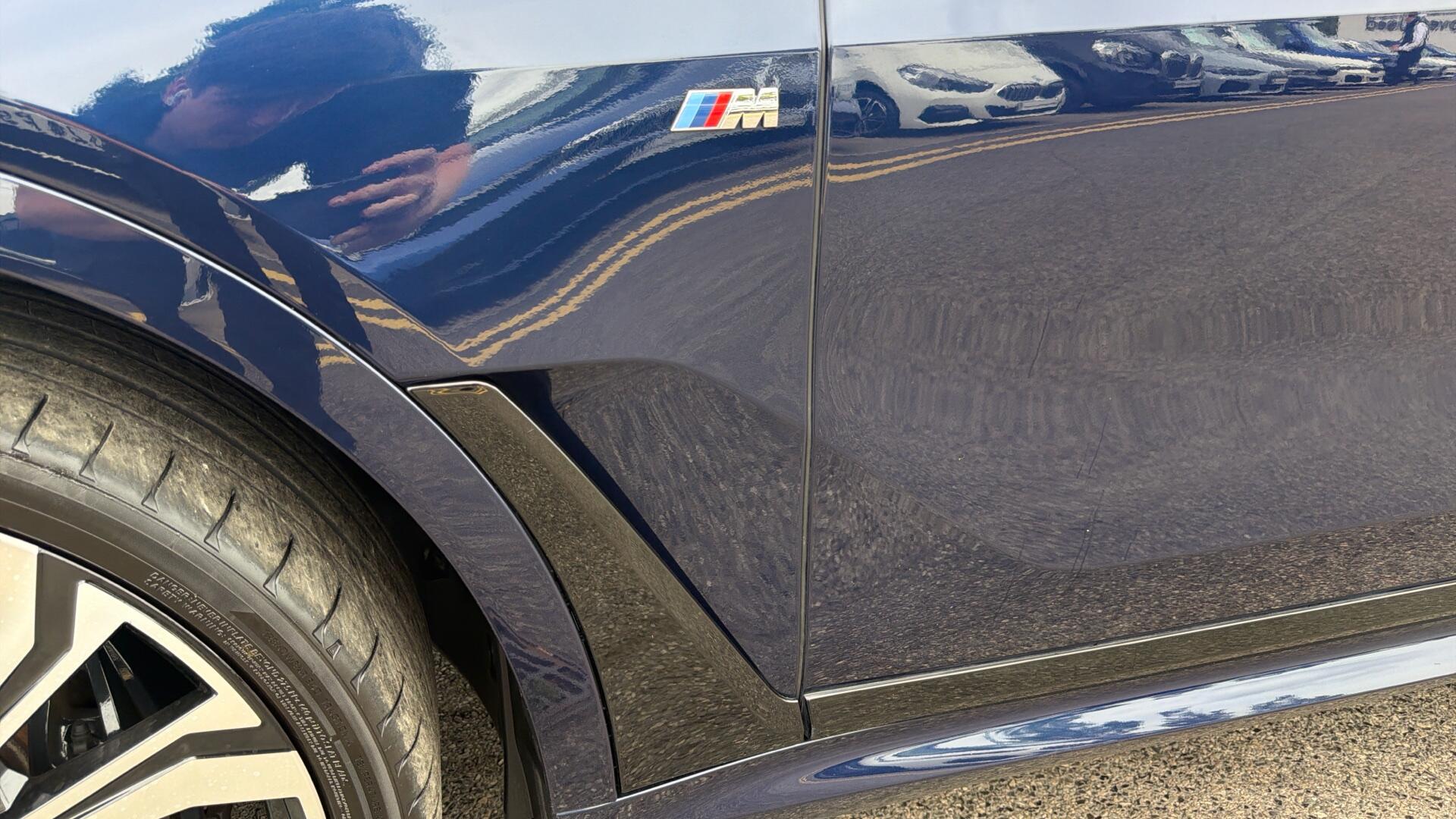 BMW X7 view 59