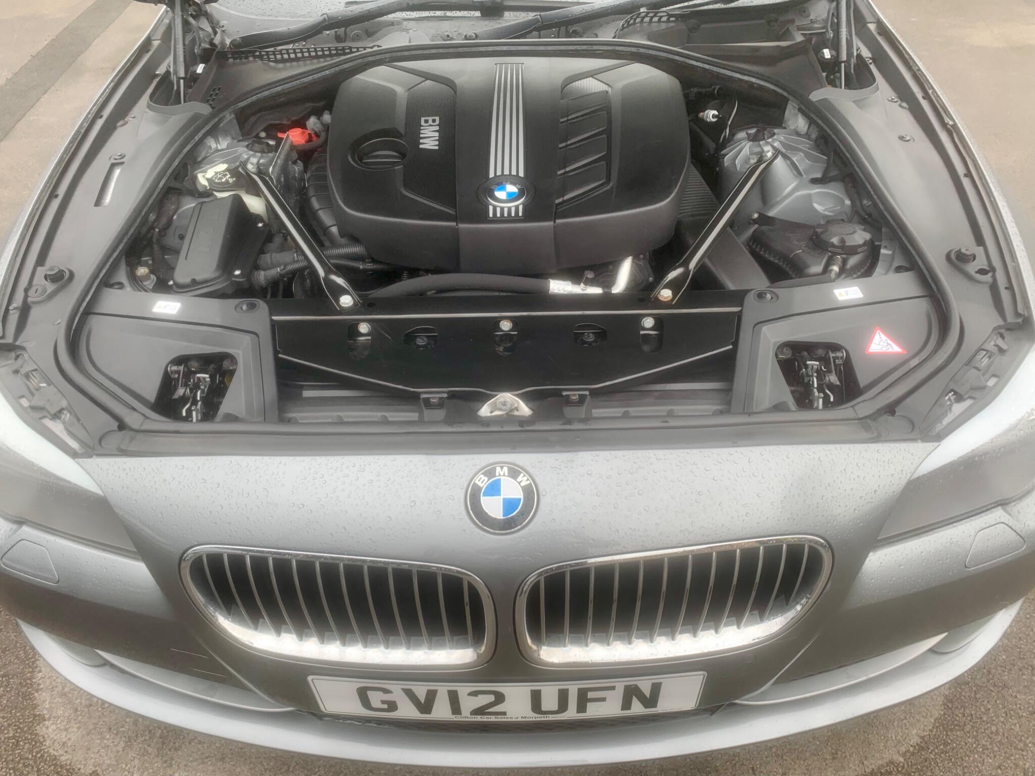 BMW 5 Series view 71