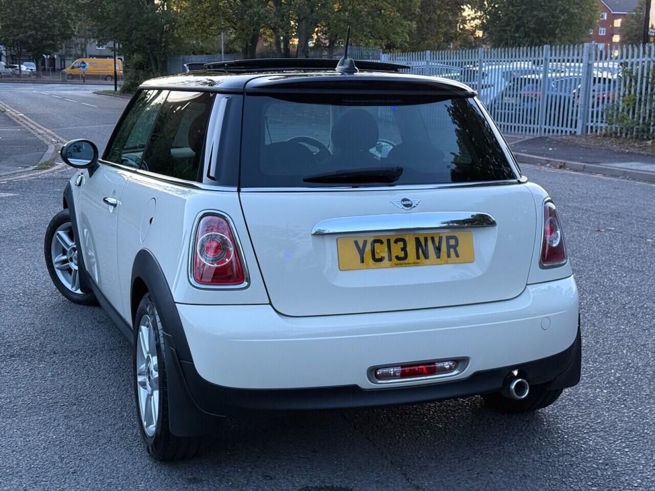 Mini Hatch view 5