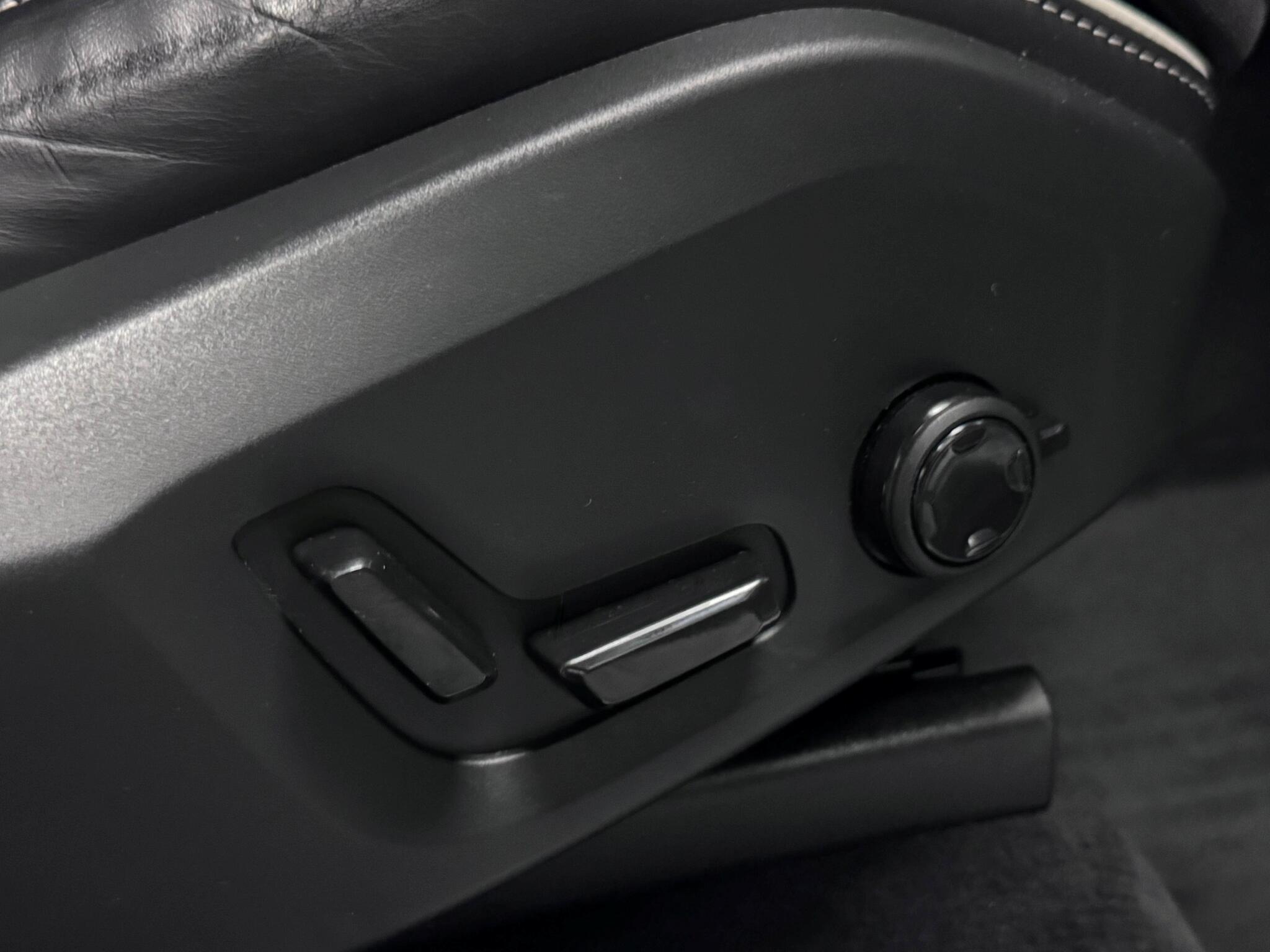 Volvo XC90 view 23